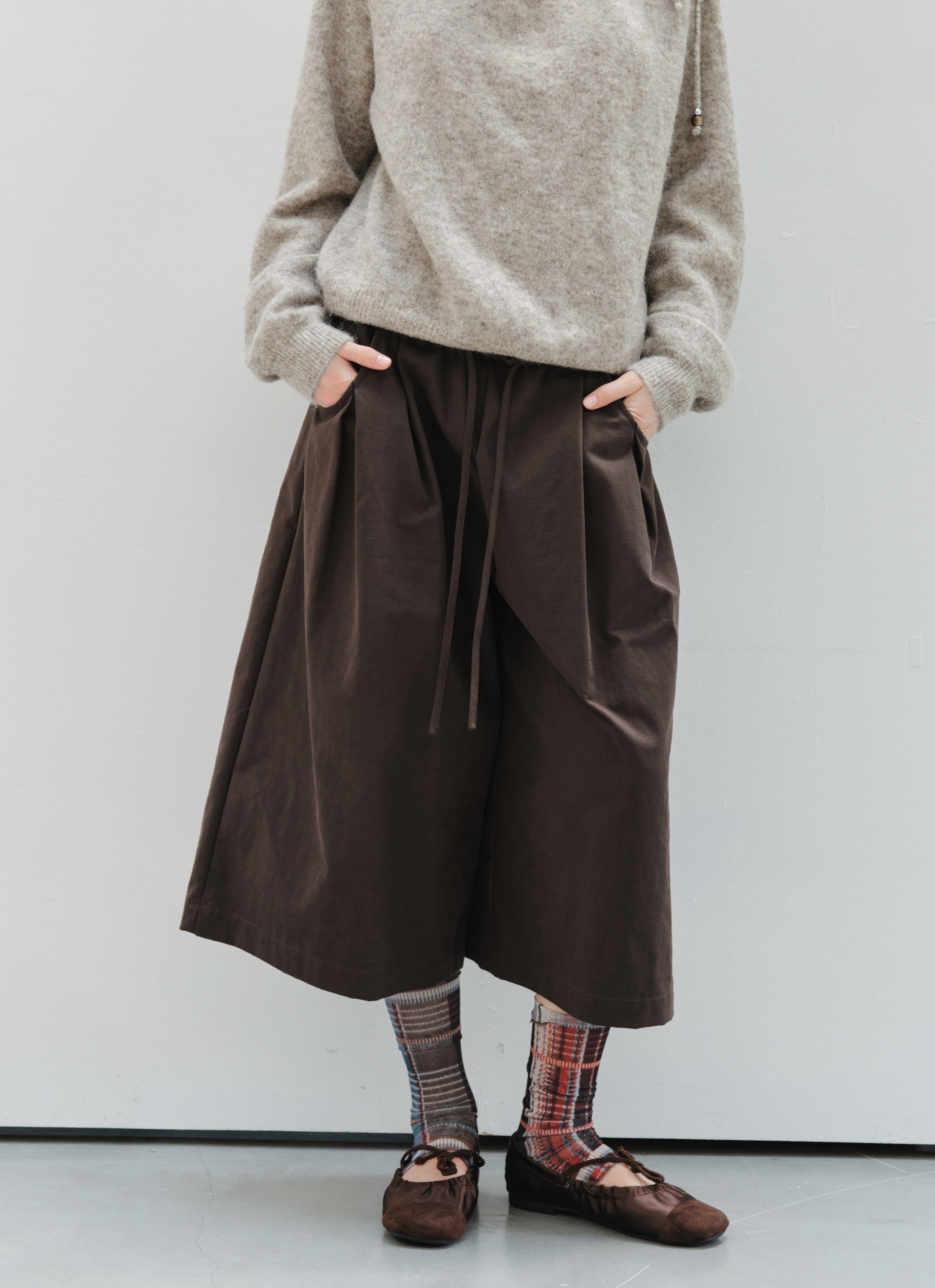 WIDE TACK HALF PANTS