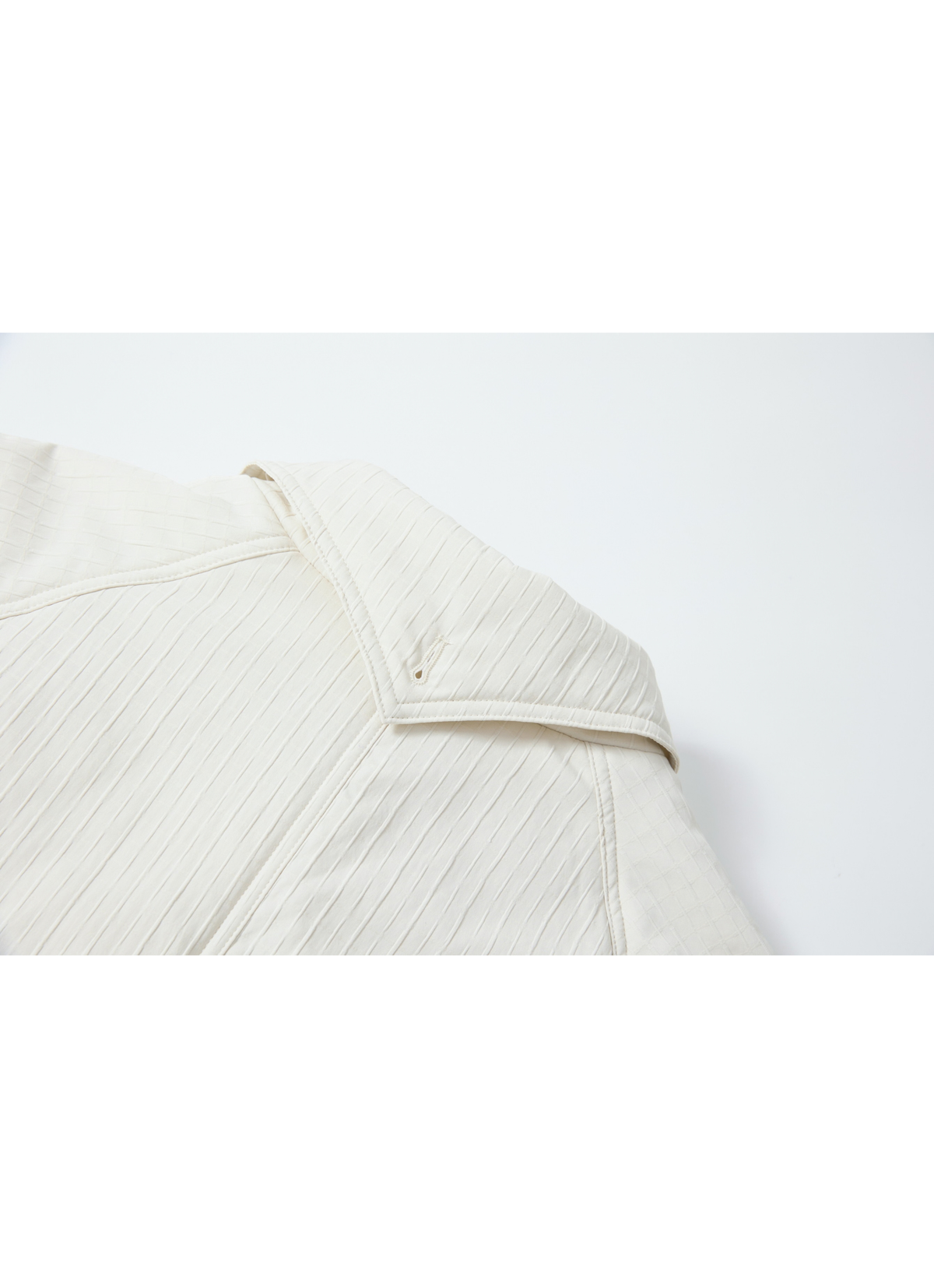 QUILTED TEXTURE WARM TRENCH