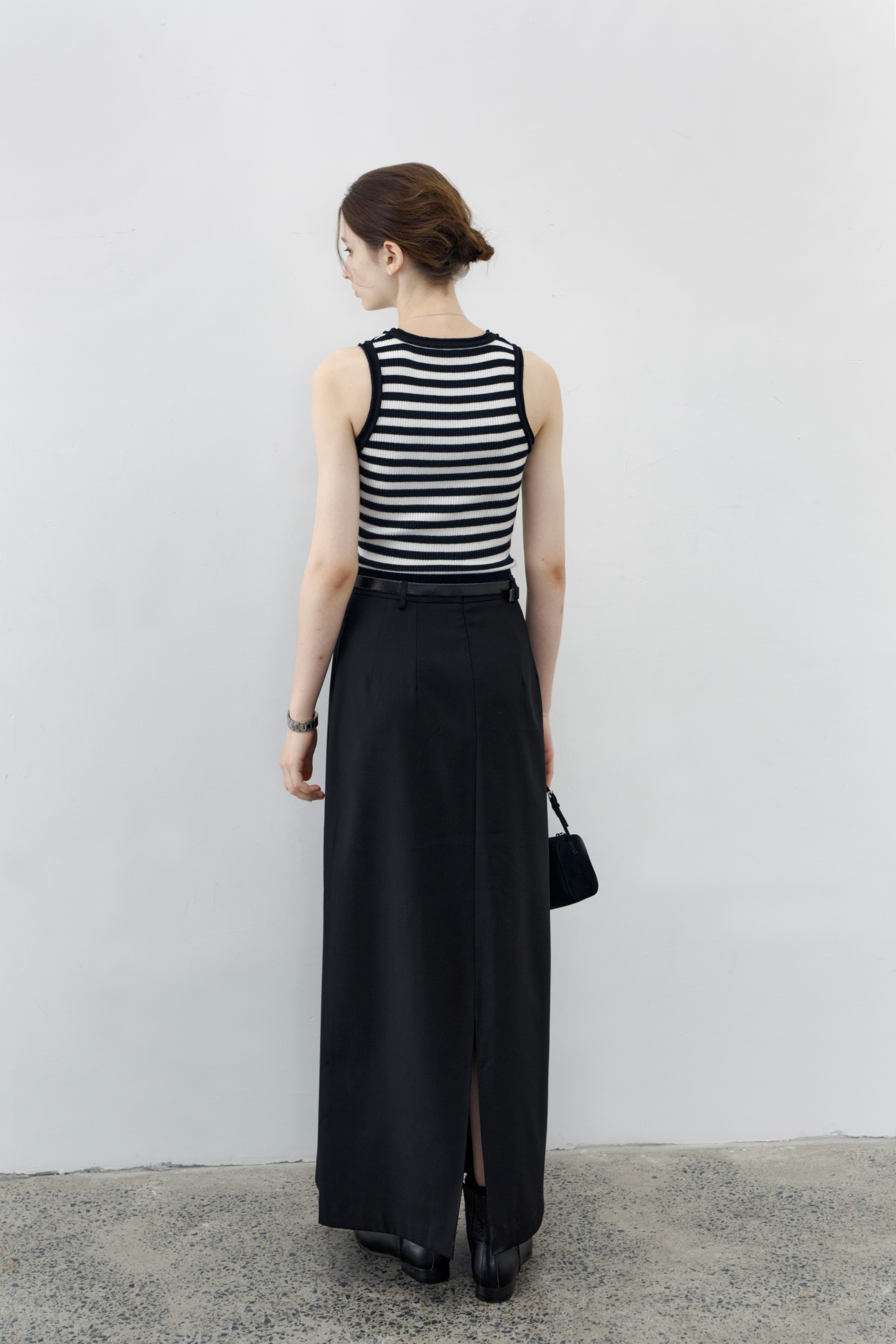 BACK SLIT SMOOTH FLAT SKIRT / バックスリットスムースフラットスカート