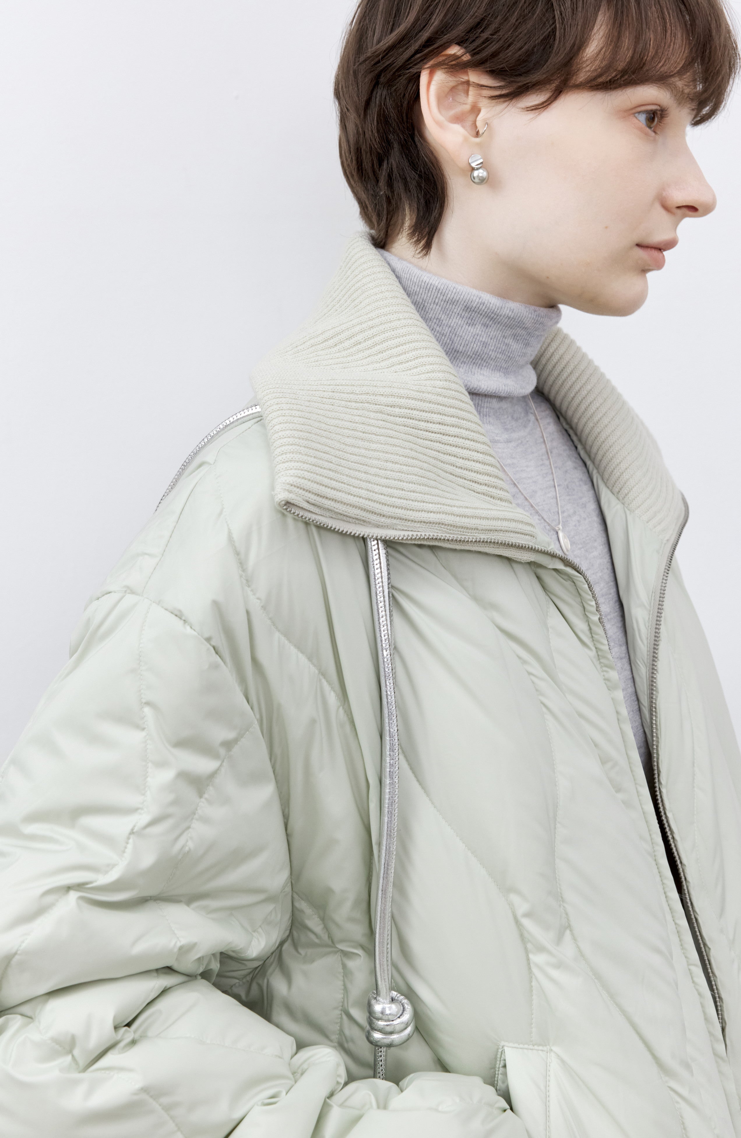 QUILTED LIGHT DOWN JACKET / キルティングライトダウンジャケット