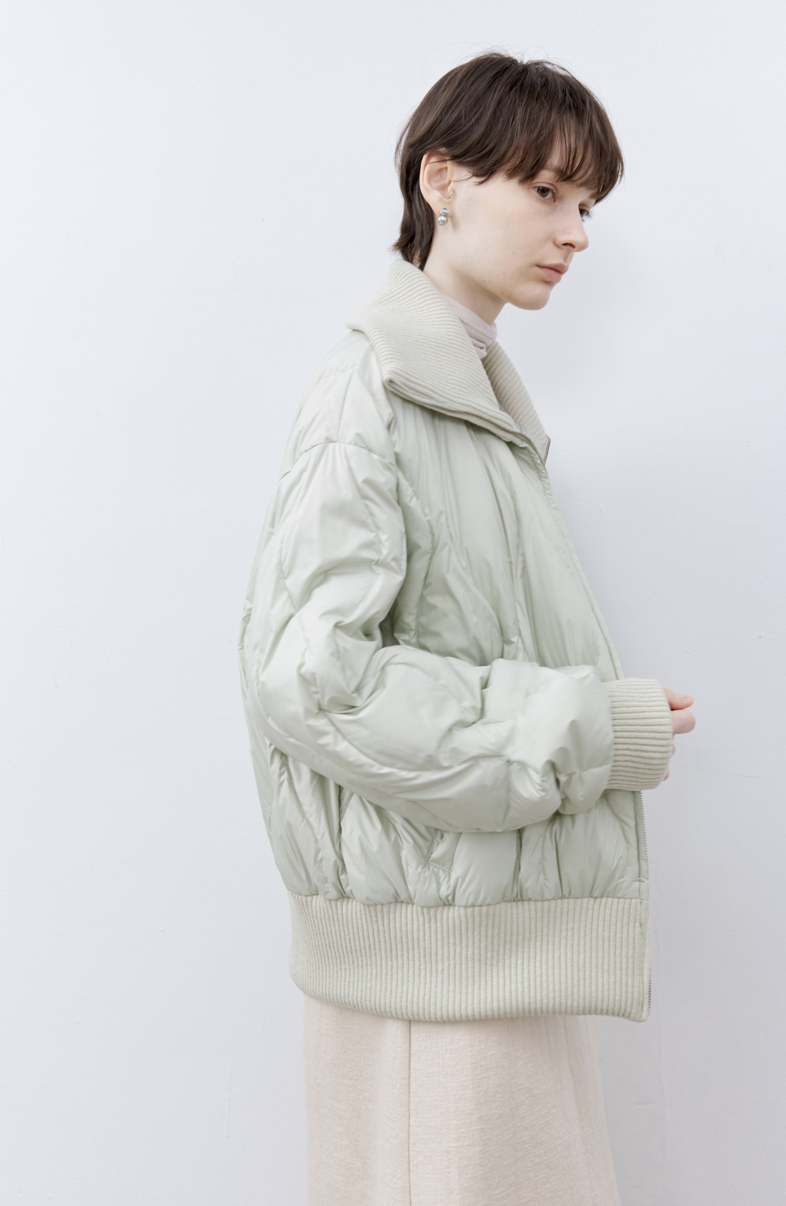 QUILTED LIGHT DOWN JACKET / キルティングライトダウンジャケット