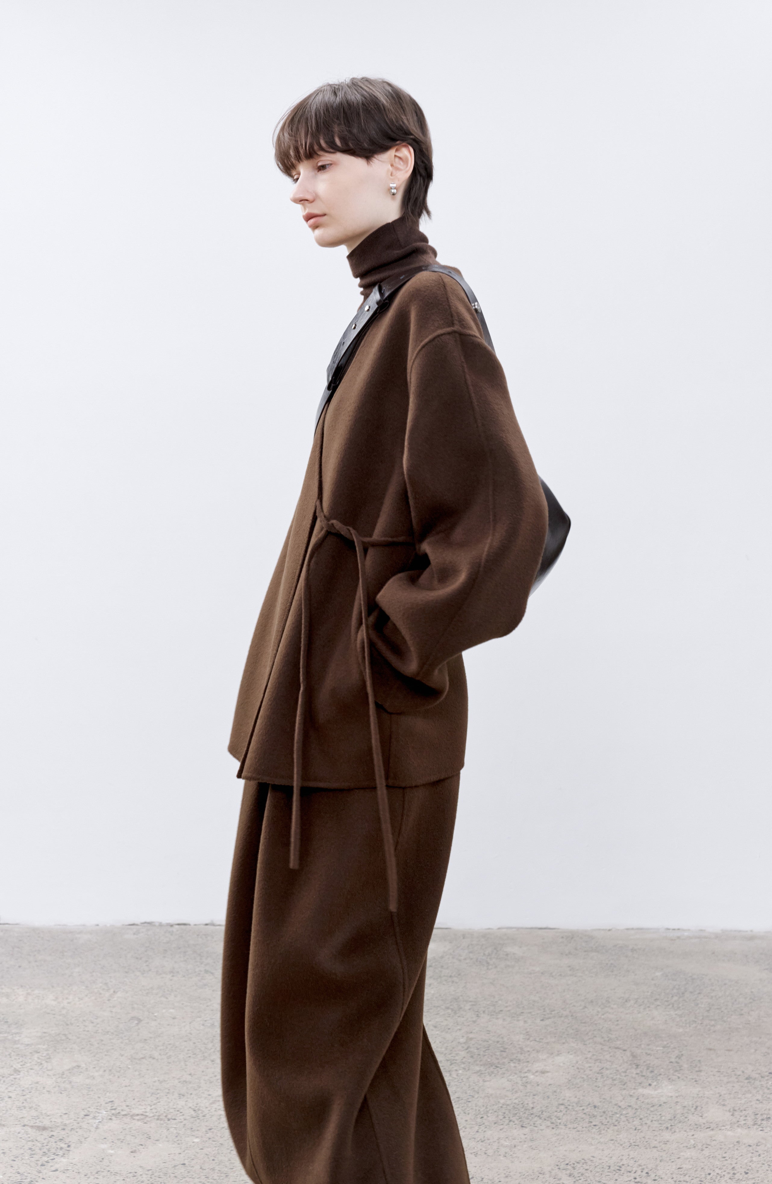 LAYERED PLACKET WOOL COAT