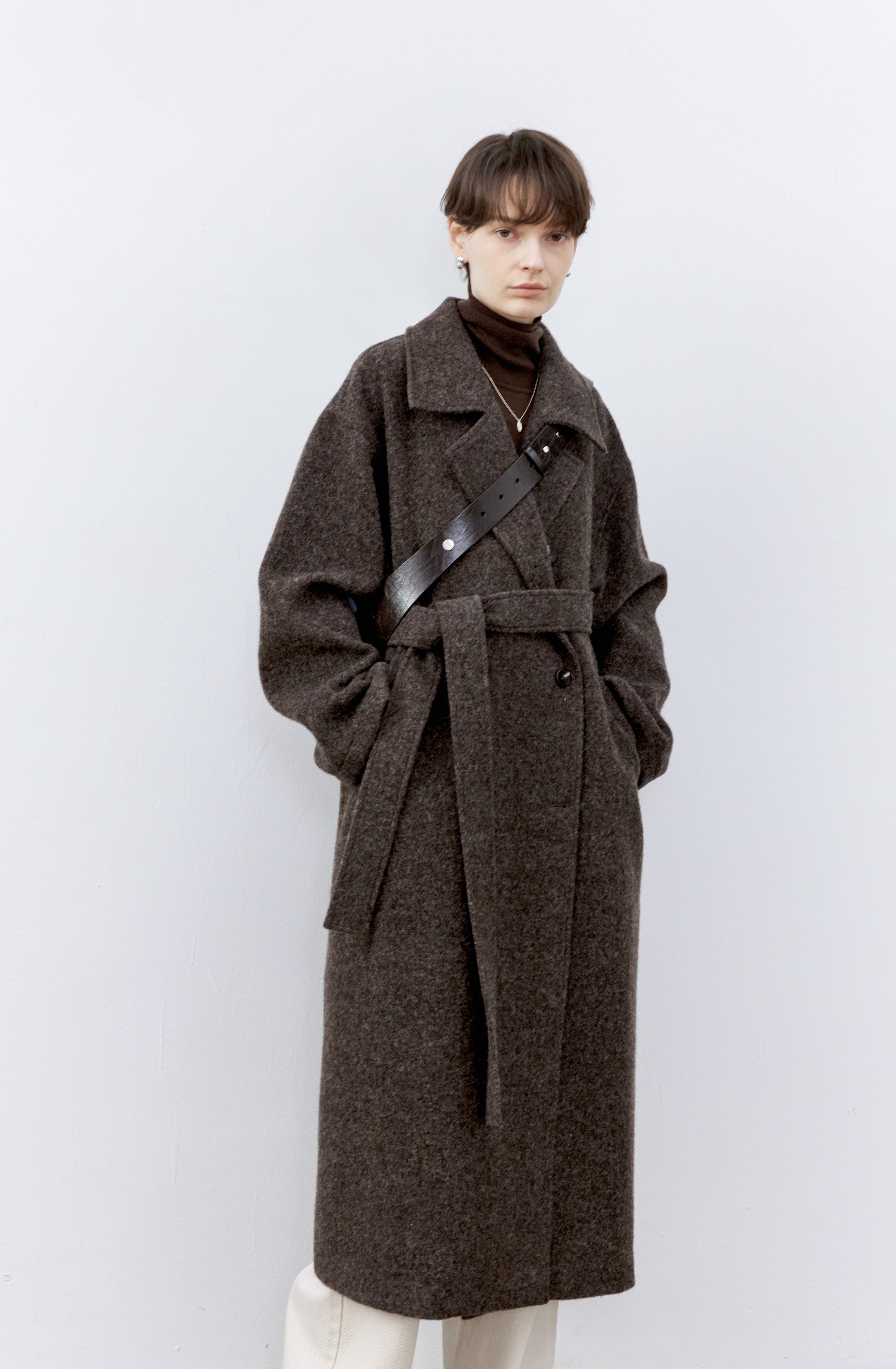 DUSTY LAPEL WOOL COAT