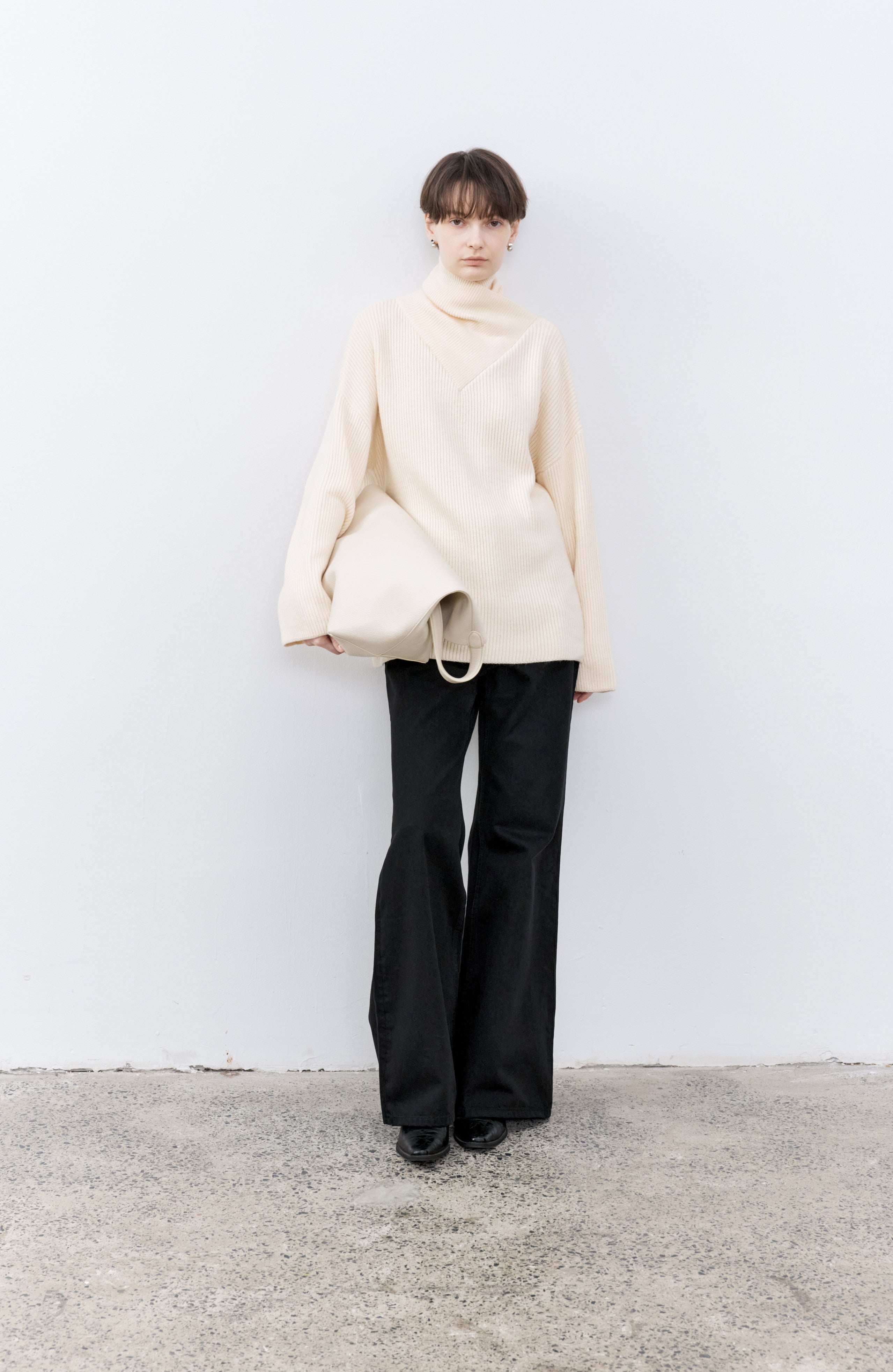 CROSS NECK OVER SWEATER / クロスネックオーバーセーター