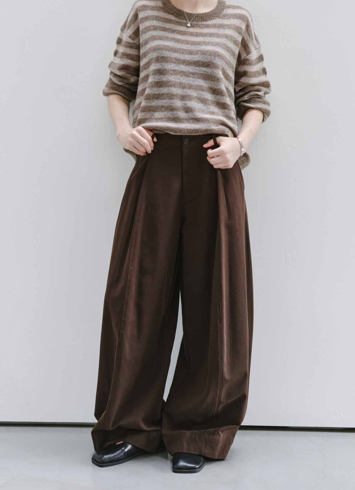 DEEP TUCK WIDE PANTS