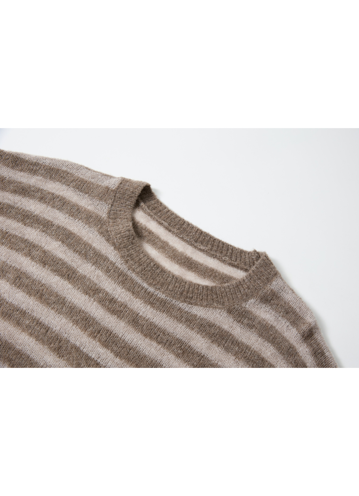 COLOR STRIPE LOOSE SWEATER
