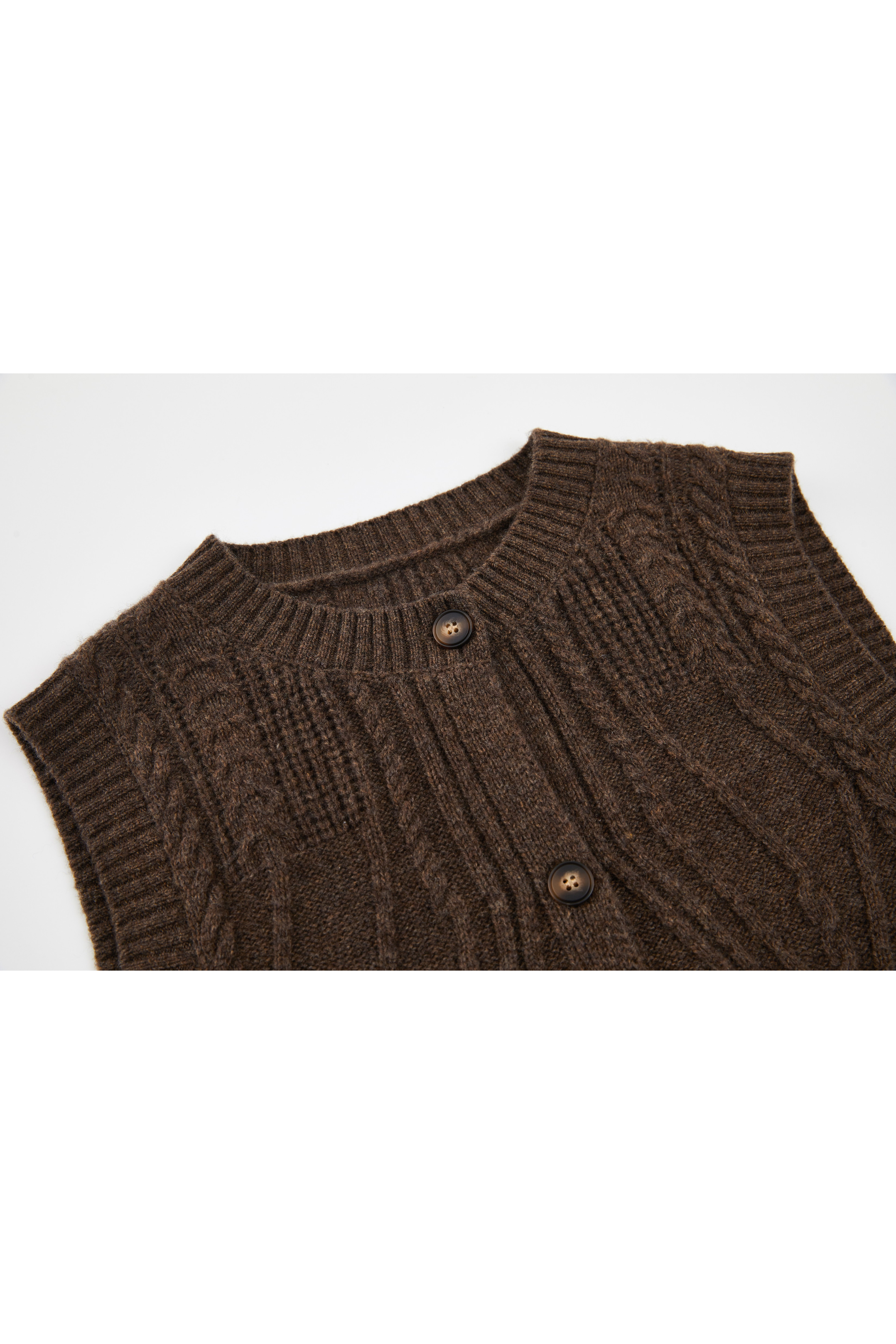 WOOL CABLE CARDIGAN VEST