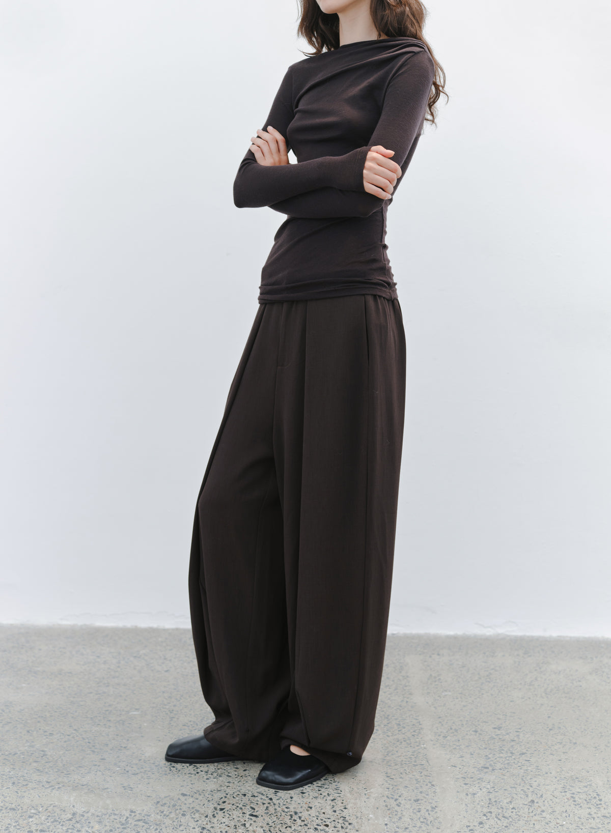 TUCK HEM DRAPE SLACKS