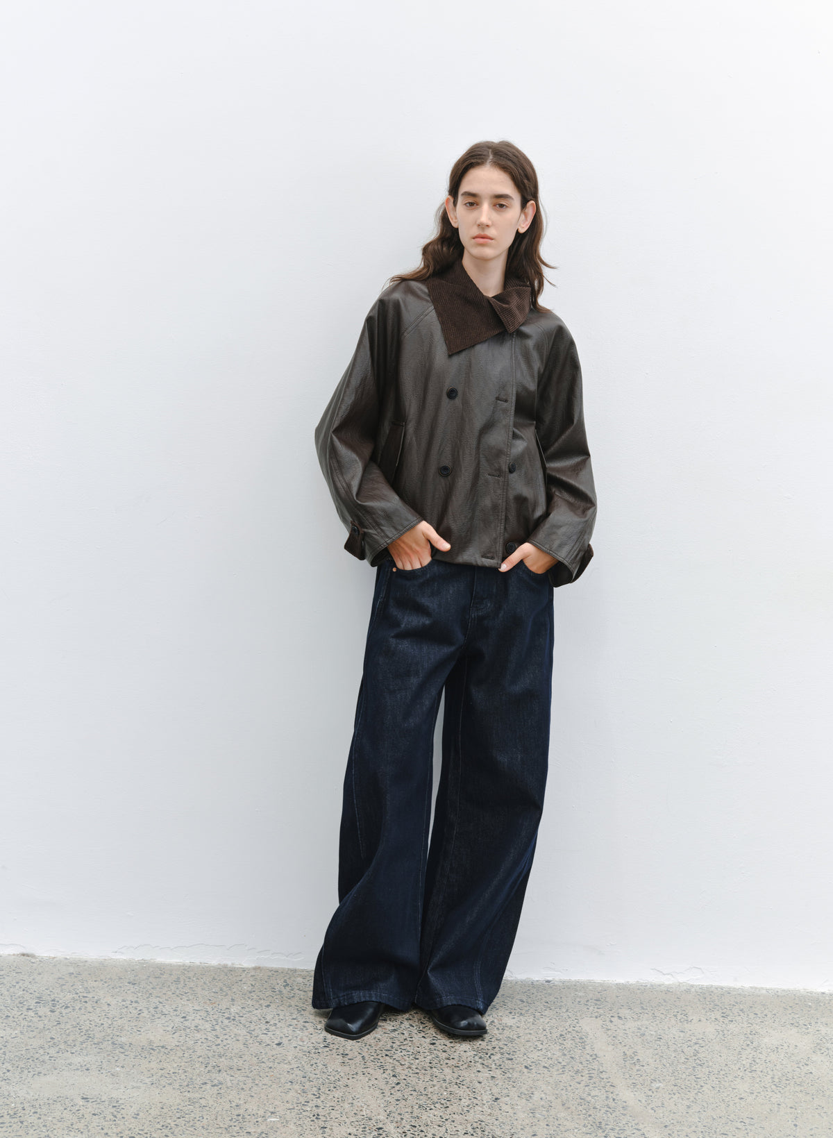 SIDE EDGE DEEP JEANS