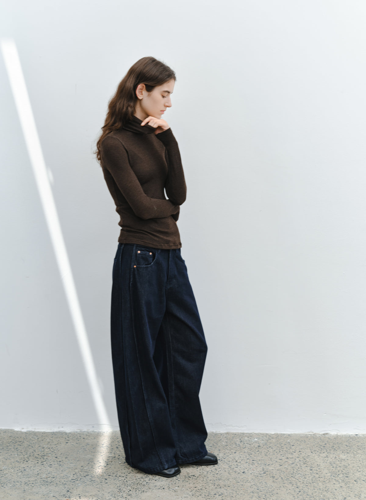 SIDE EDGE DEEP JEANS