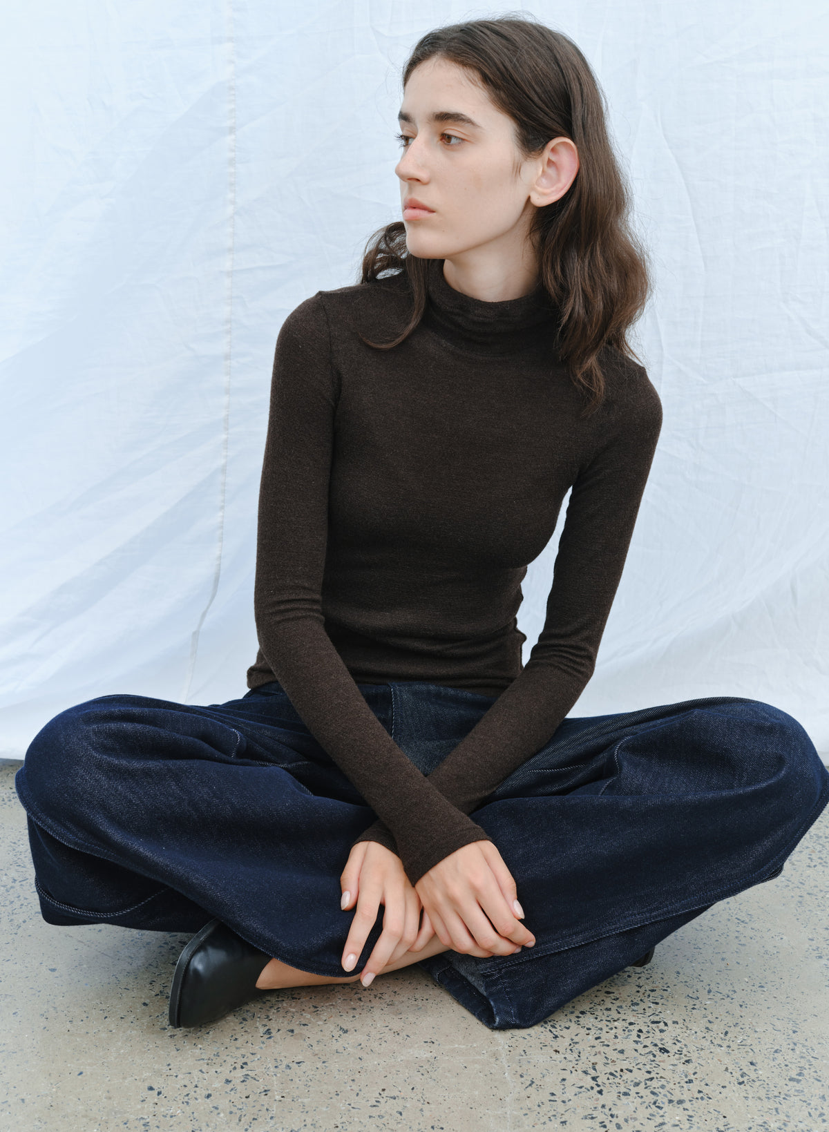 SIDE EDGE DEEP JEANS