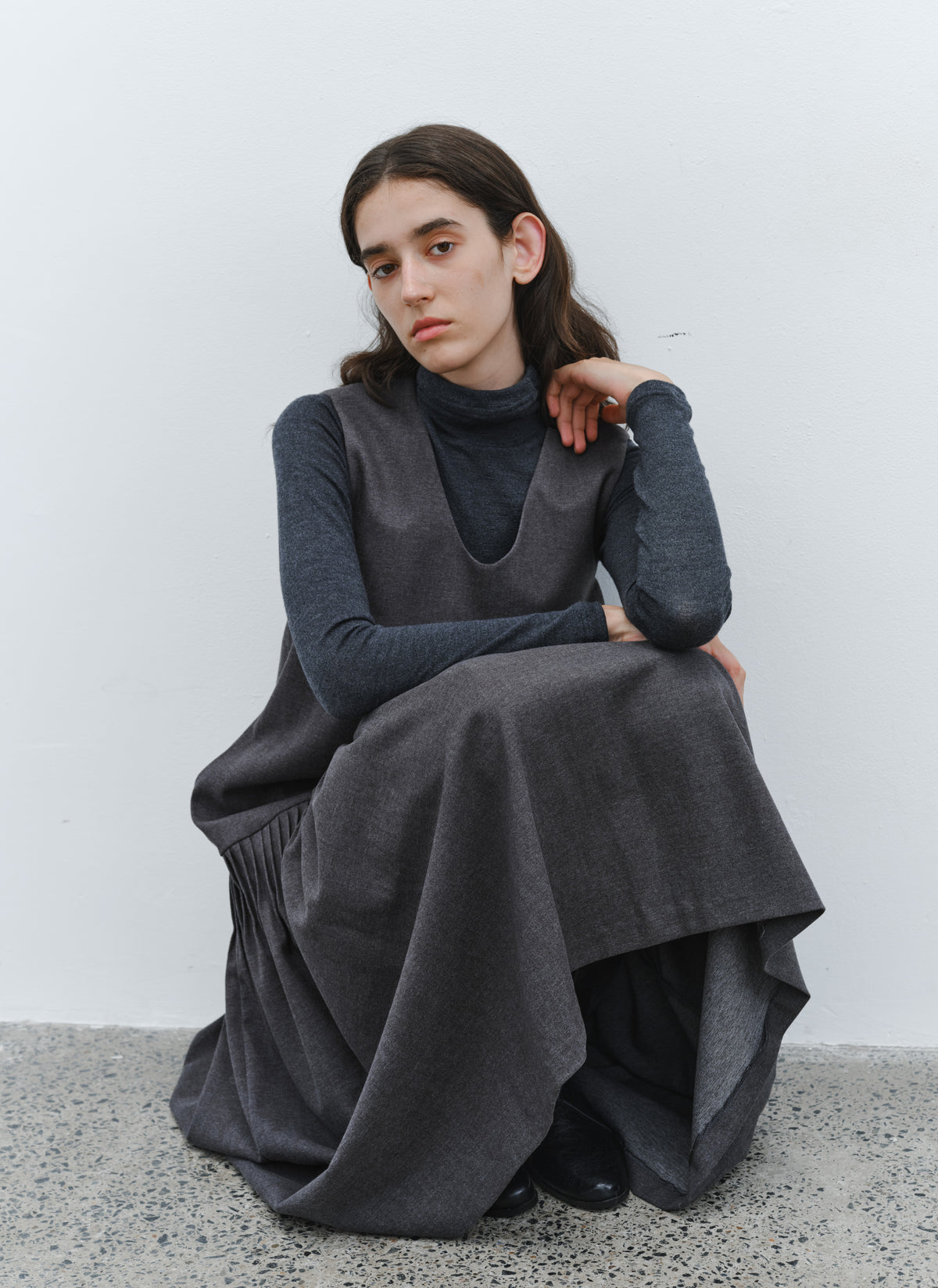 PLEATS LINE KNIT DRESS