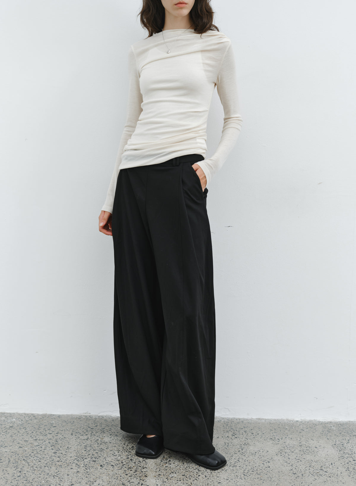SHARP DRAPE WIDE SLACKS
