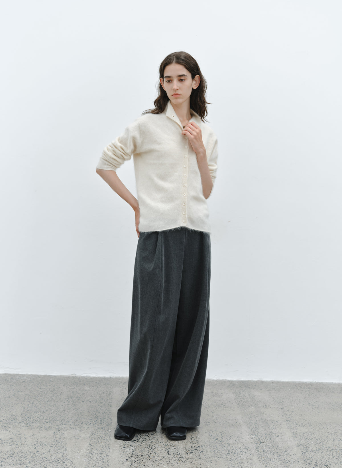 SHARP DRAPE WIDE SLACKS
