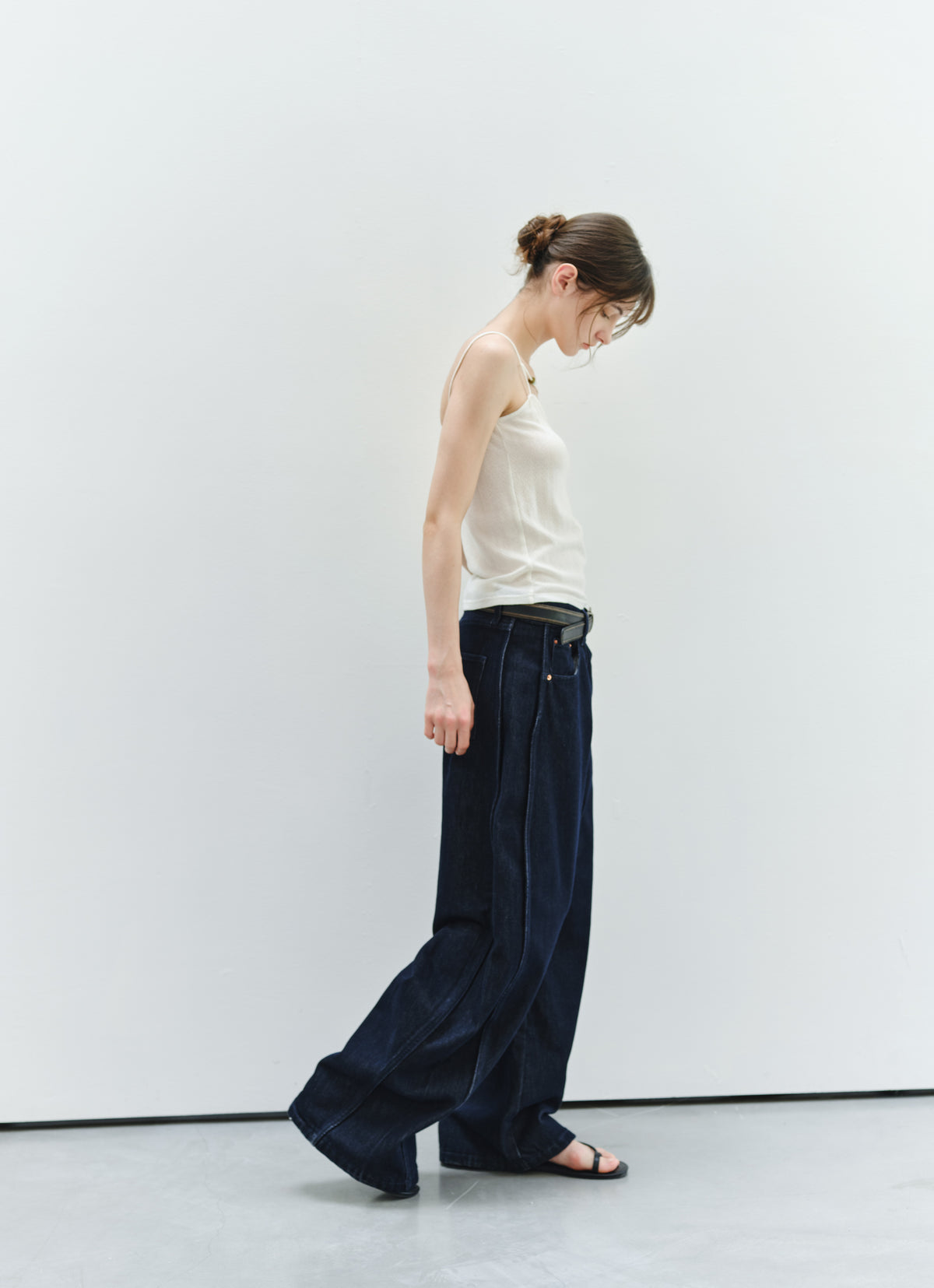 SIDE EDGE DEEP JEANS