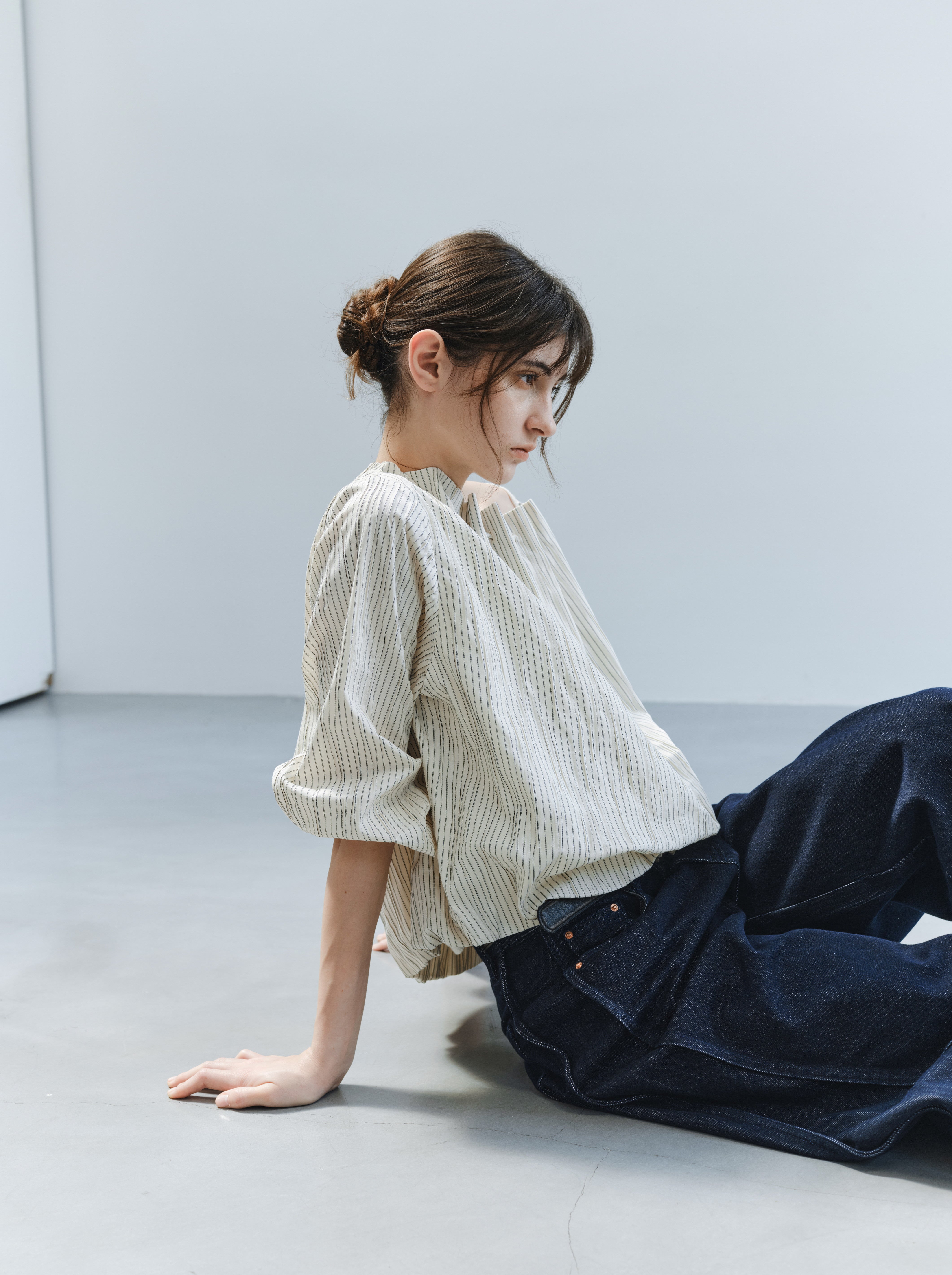 STRING POUCH PINSTRIPE SHIRT