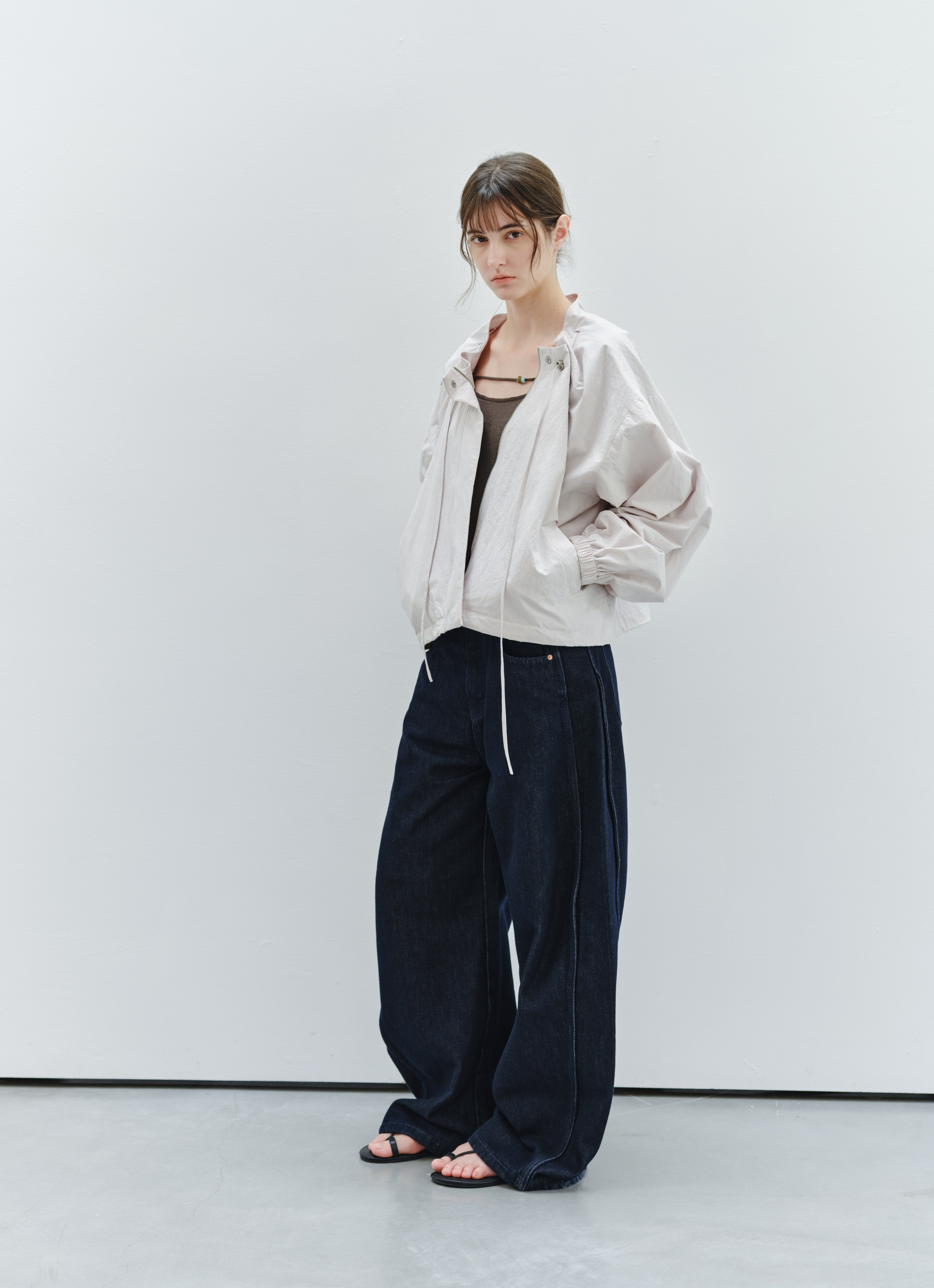 GATHER NECK SHORT BLOUSON