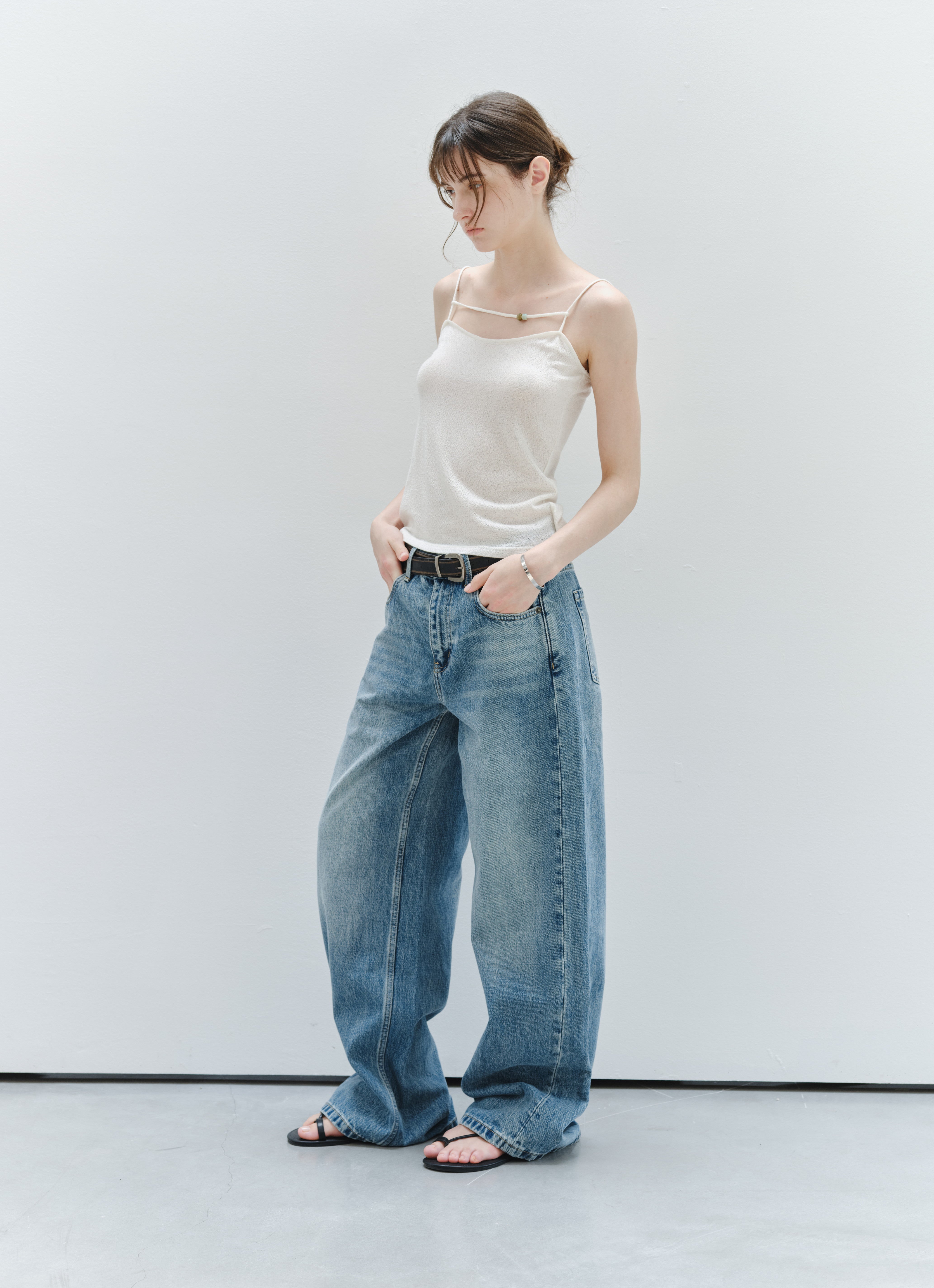 WASHED BLUE BASIC JEANS