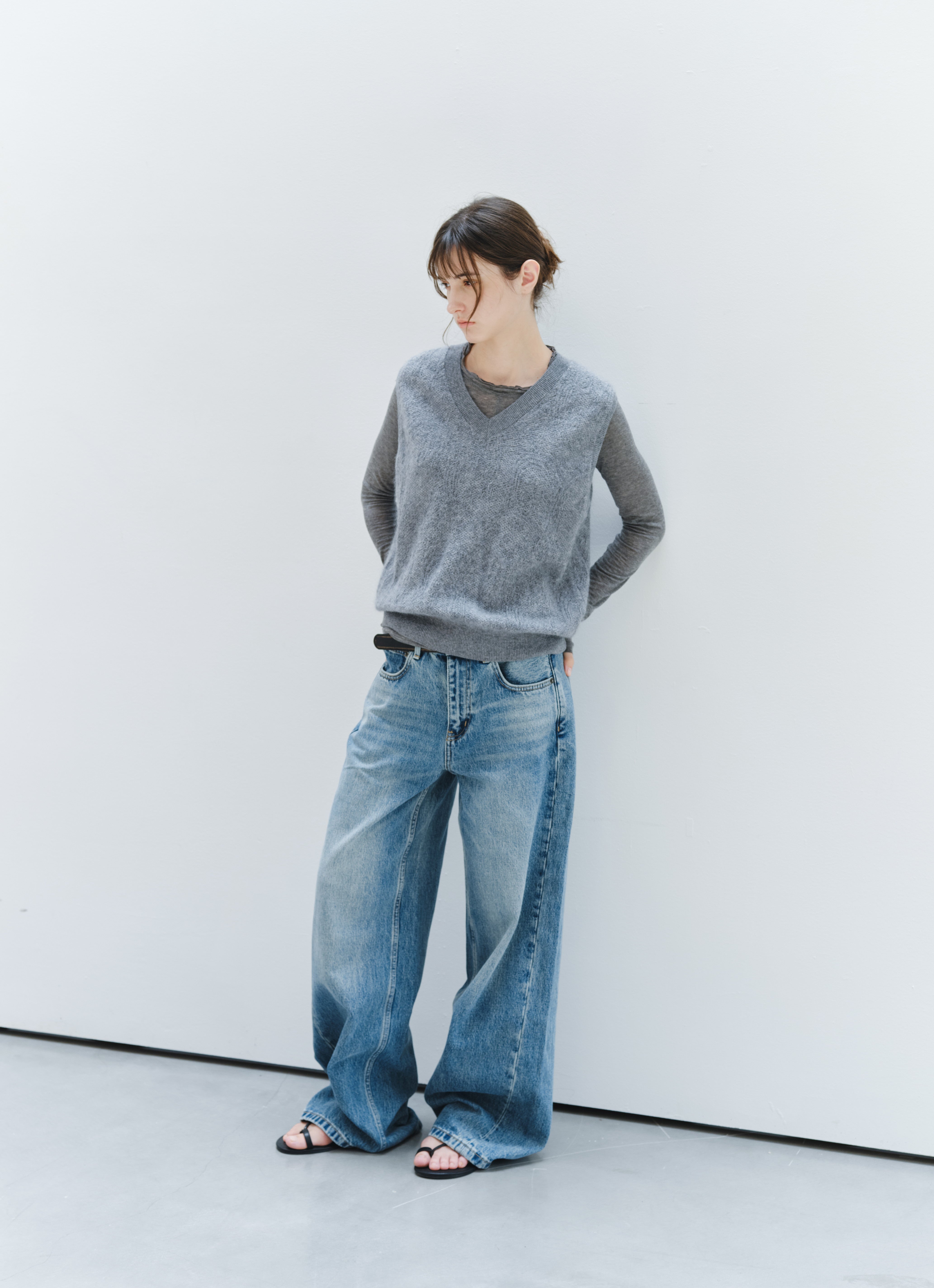 WASHED BLUE BASIC JEANS