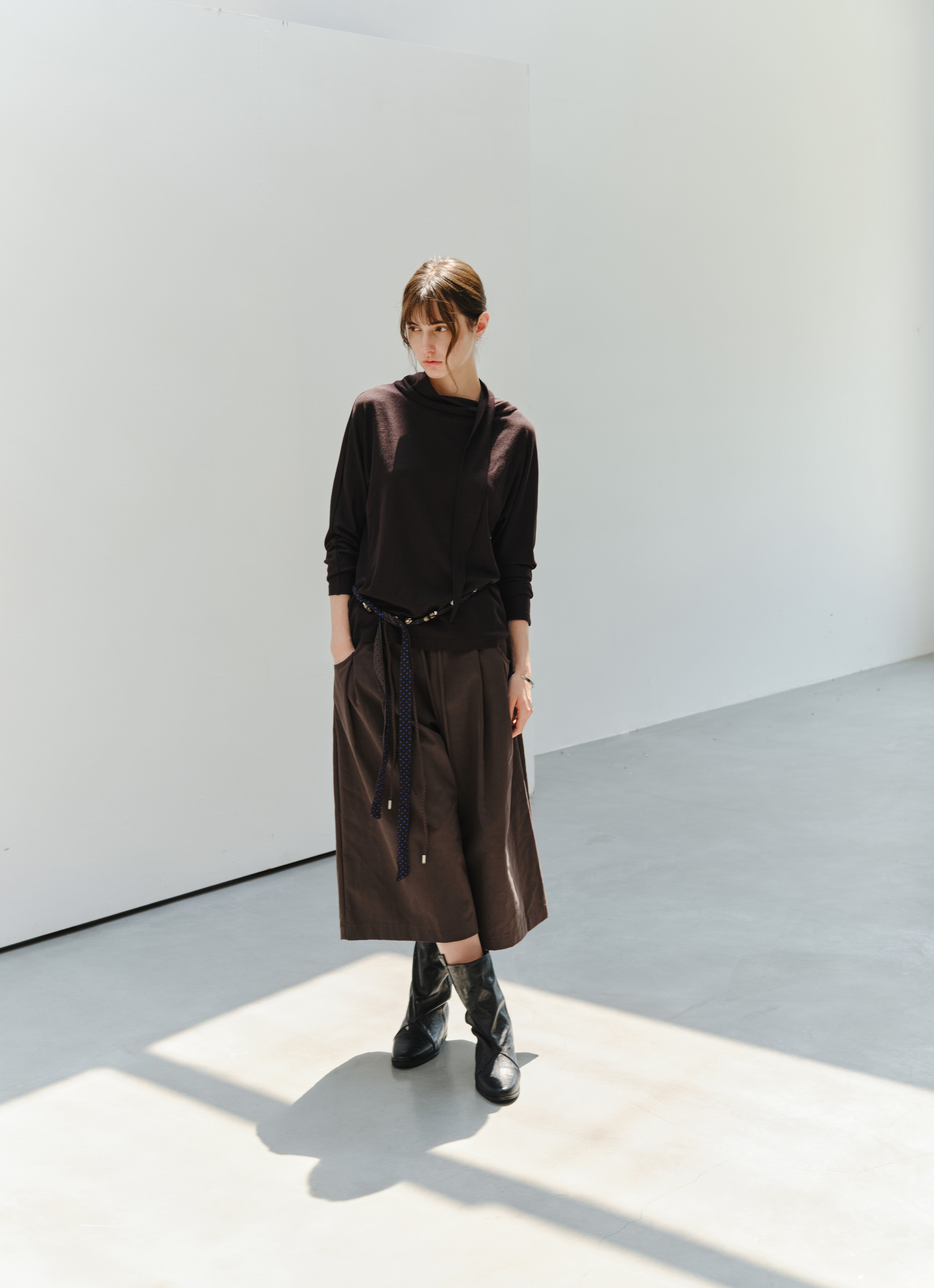 WIDE TACK HALF PANTS