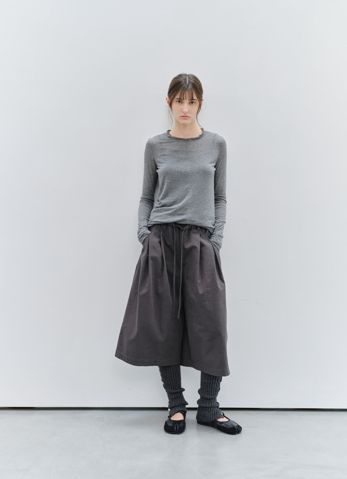 WIDE TACK HALF PANTS