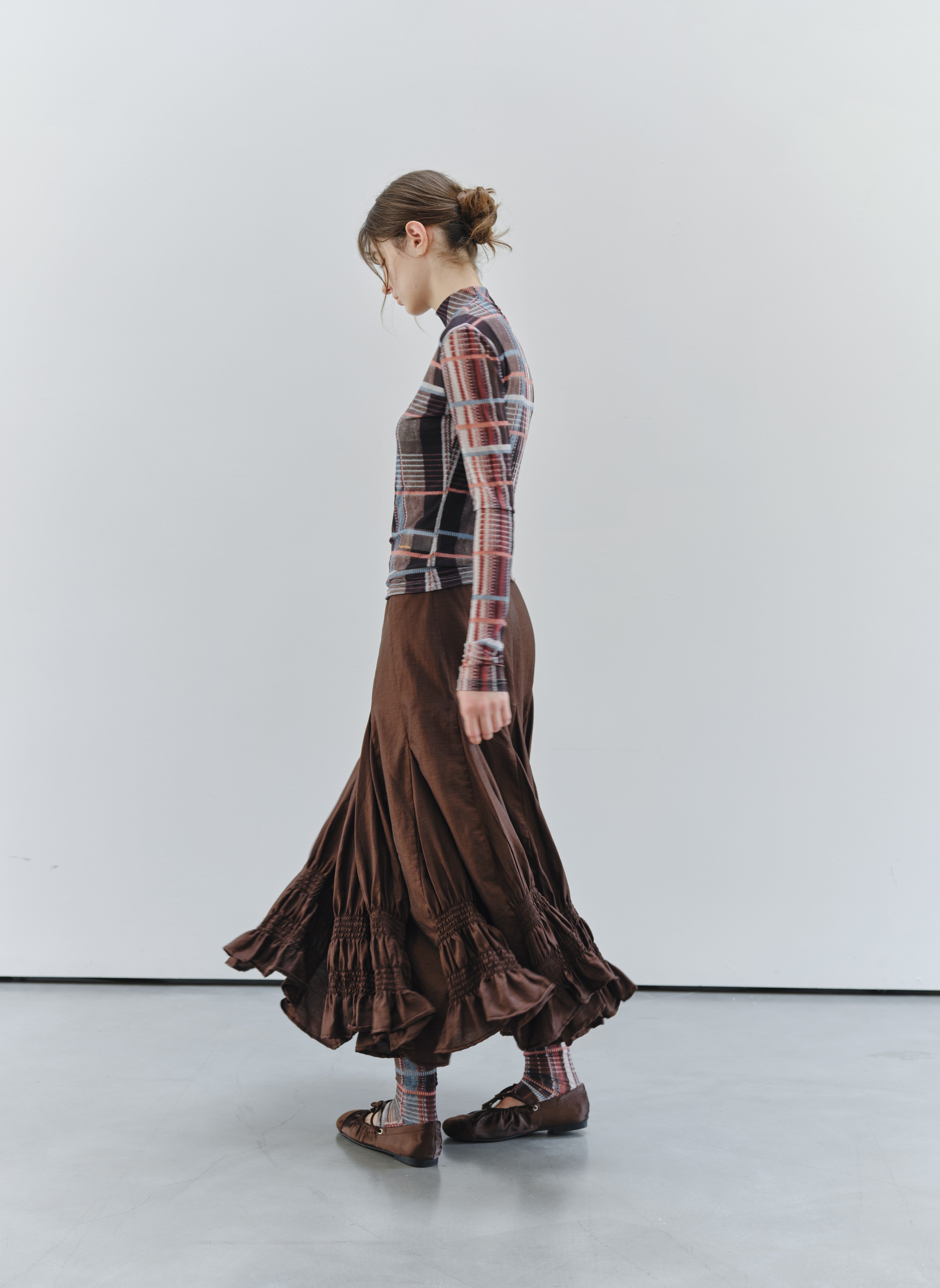 GATHER RUFFLE DESIGN SKIRT