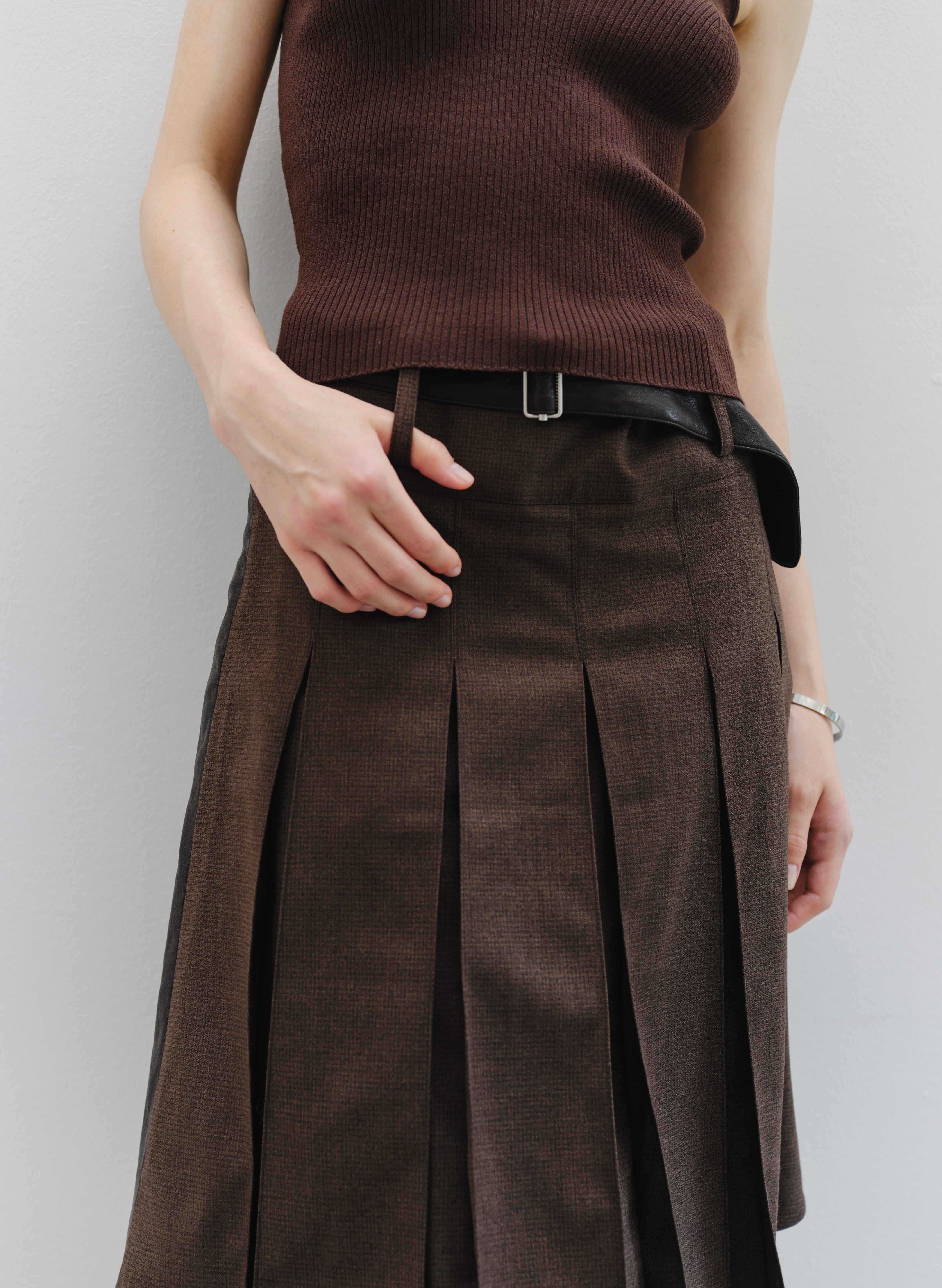 スカート back pleats skirt BACK LEATHER PLEATED SKIRT