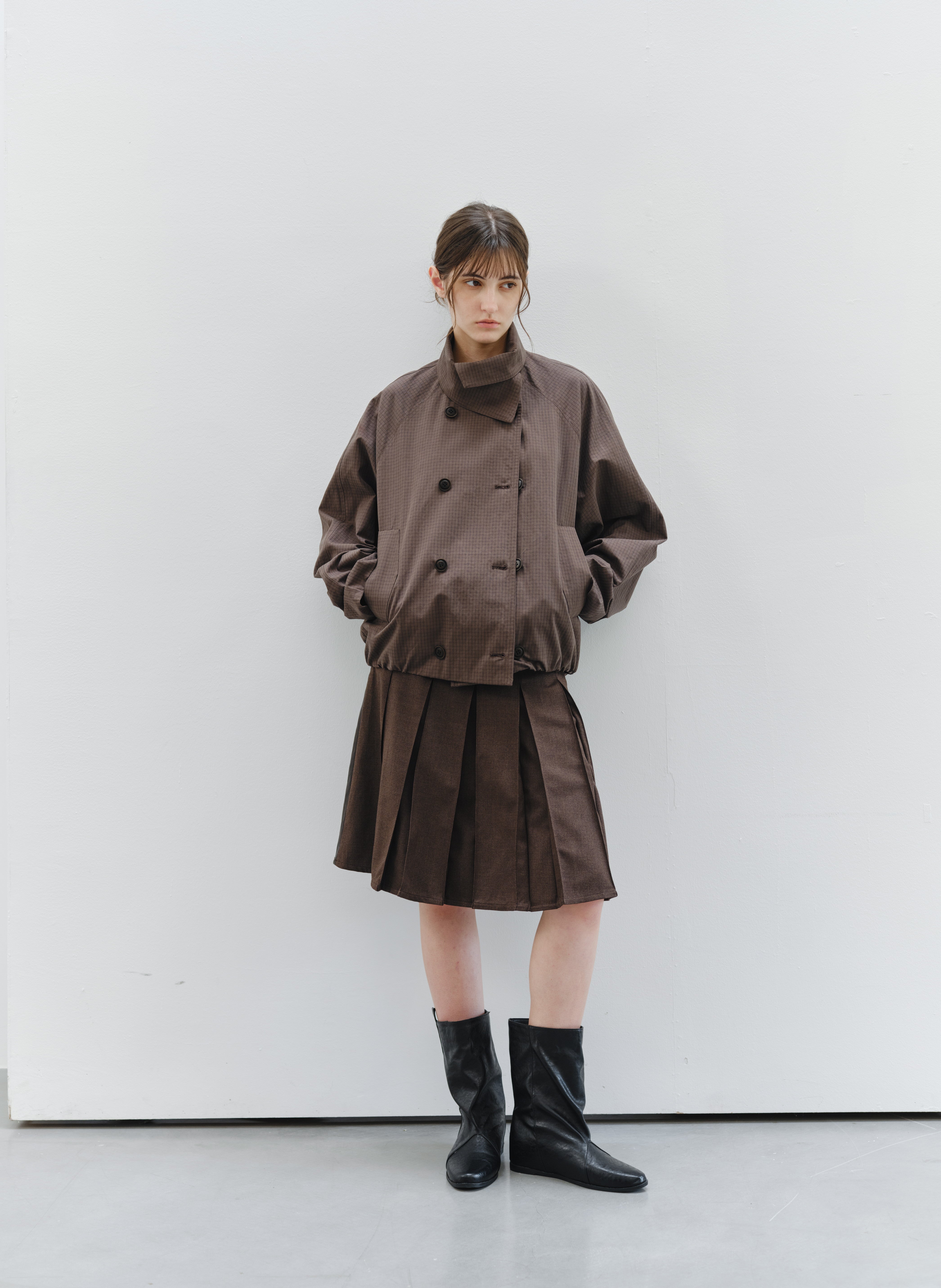 BACK LEATHER PLEATED SKIRT