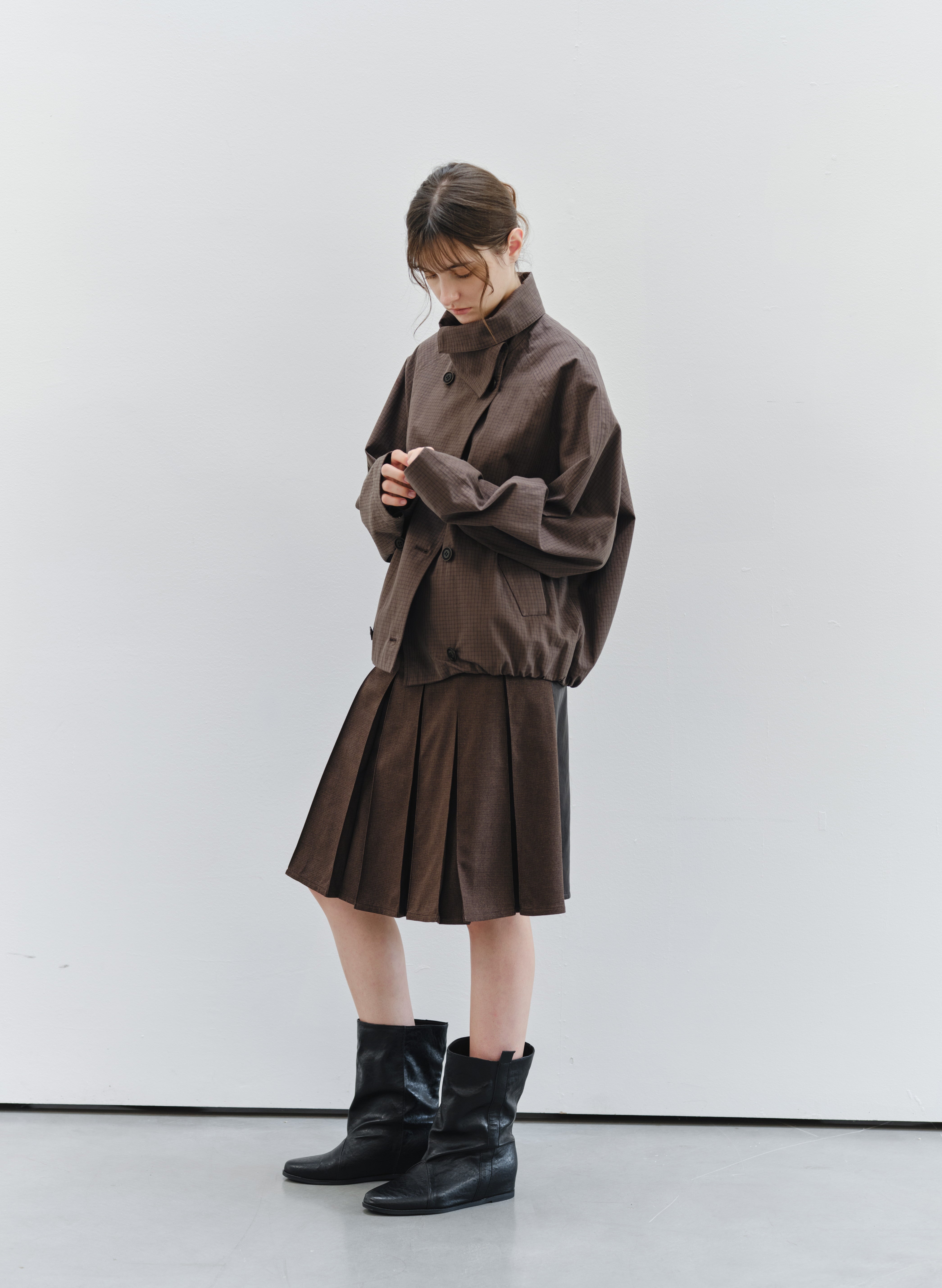 BACK LEATHER PLEATED SKIRT