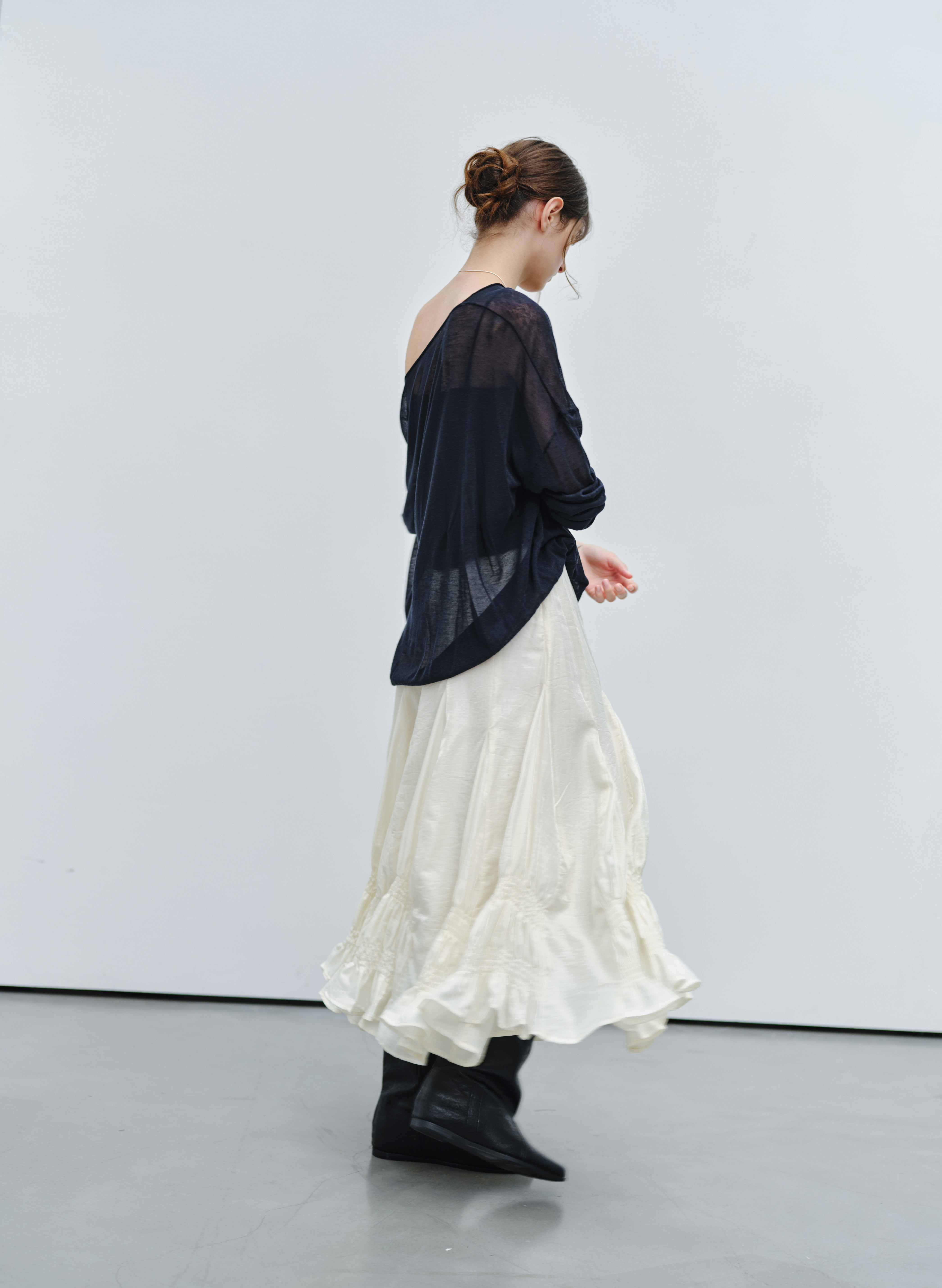 GATHER RUFFLE DESIGN SKIRT