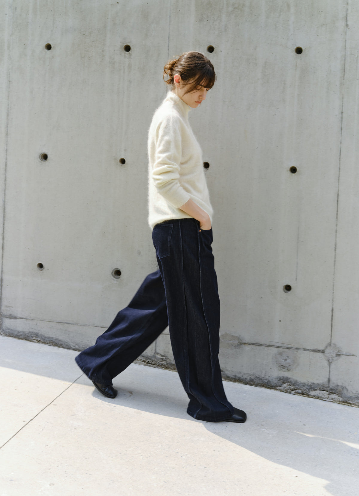 SIDE EDGE DEEP JEANS