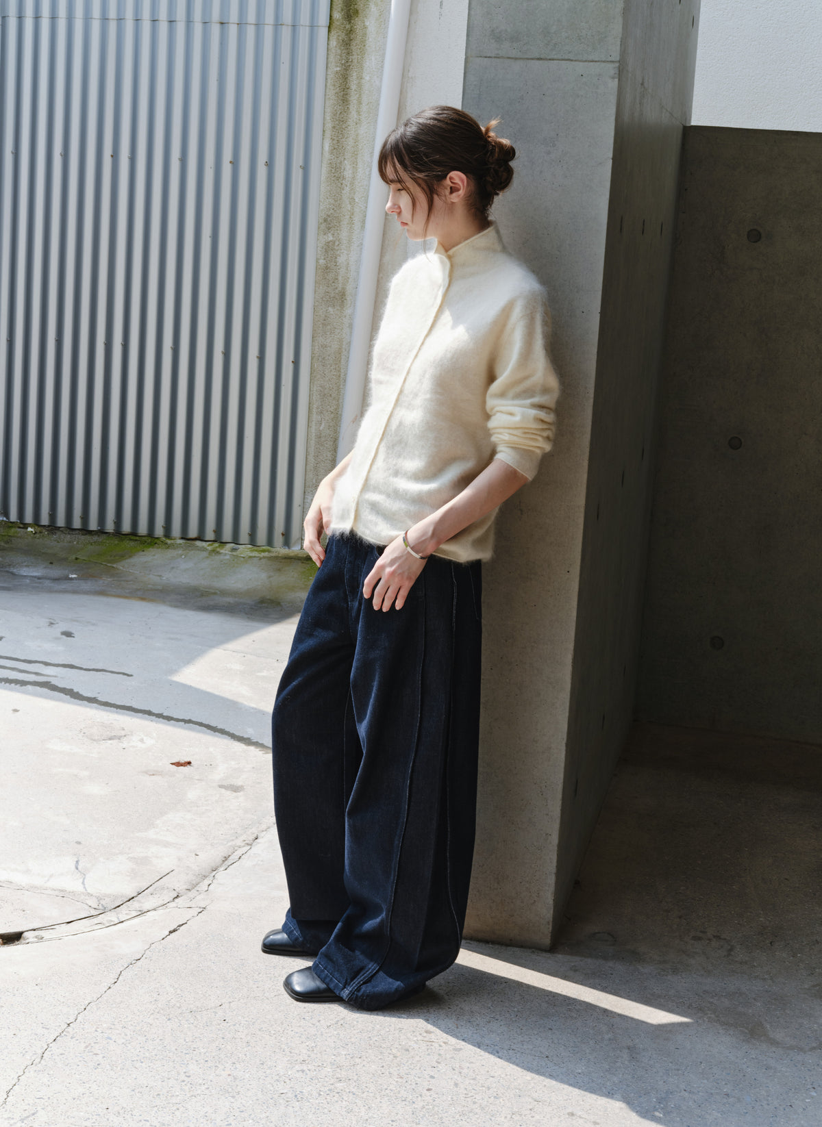 SIDE EDGE DEEP JEANS