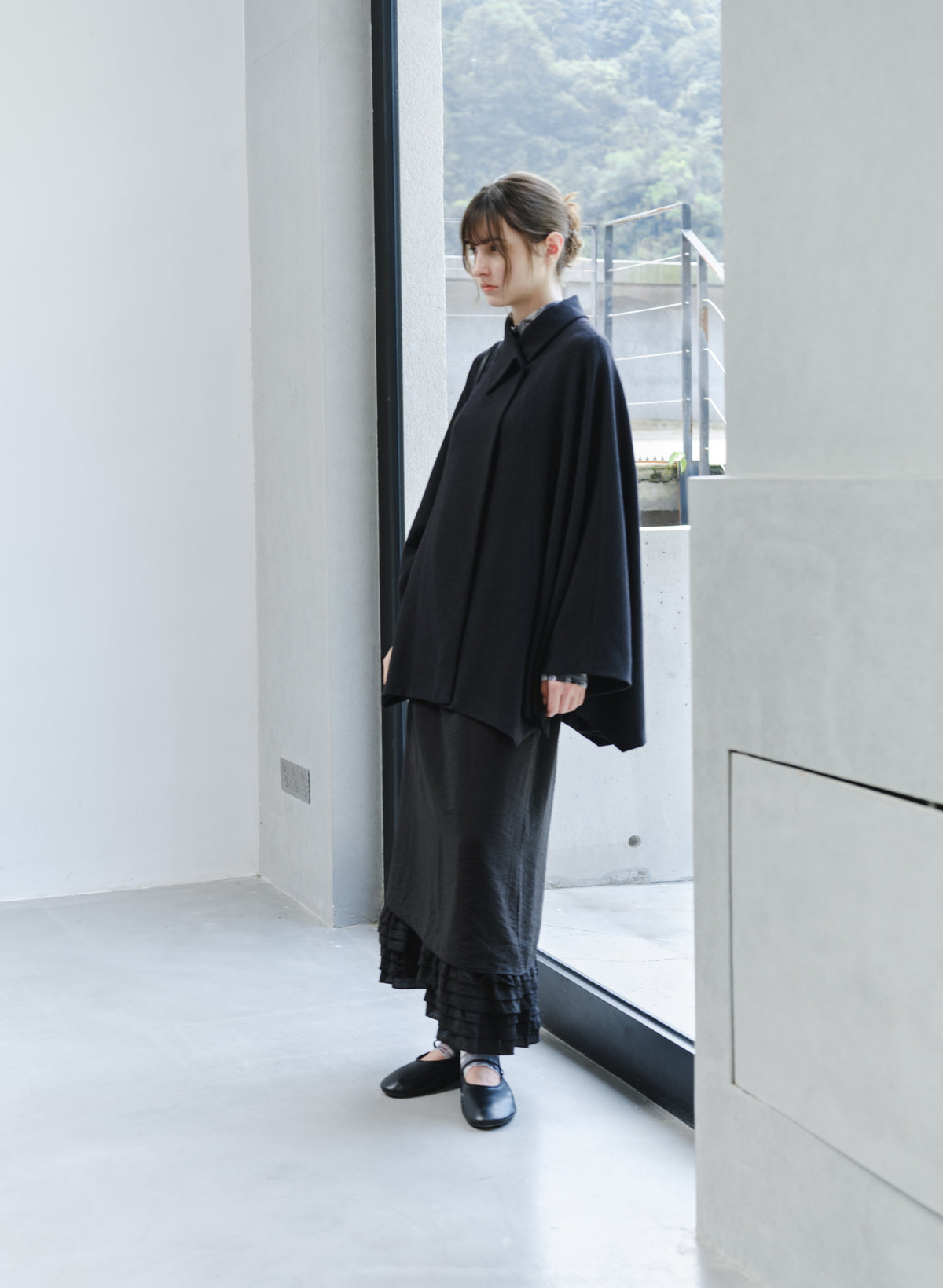 CLASSIC CAPE FLARE COAT
