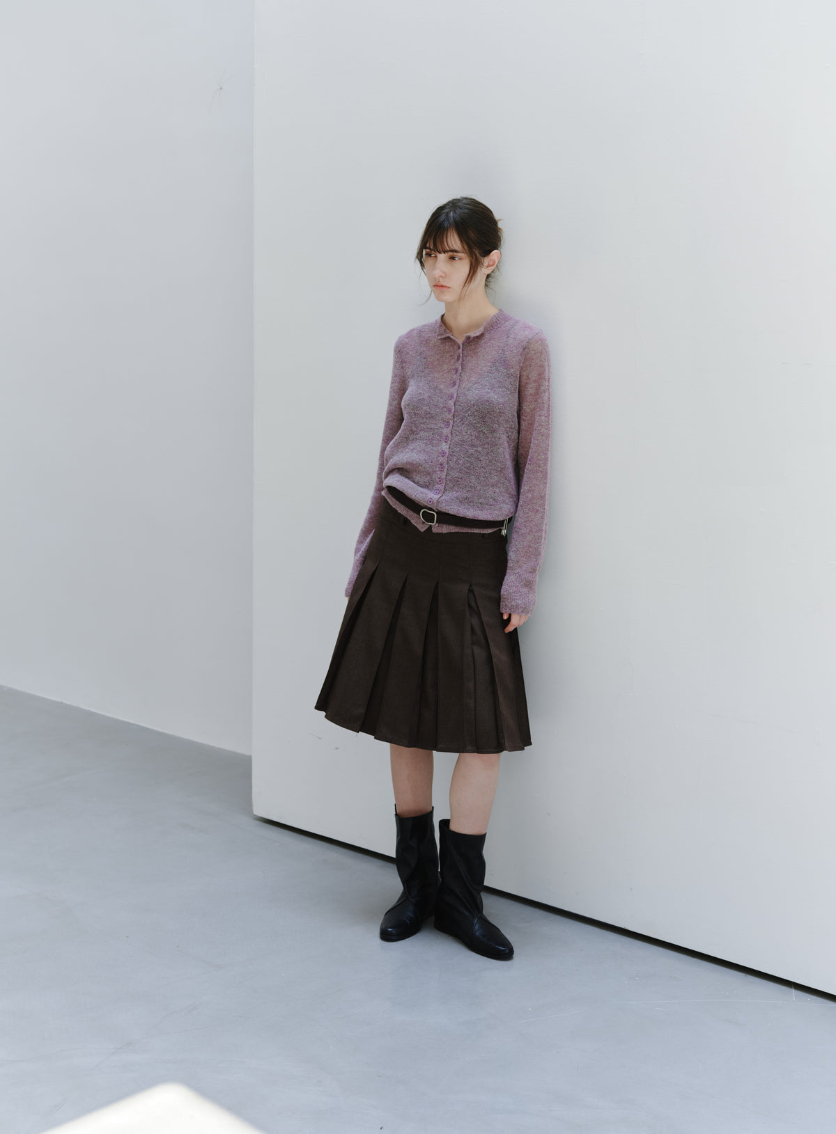 BACK LEATHER PLEATED SKIRT
