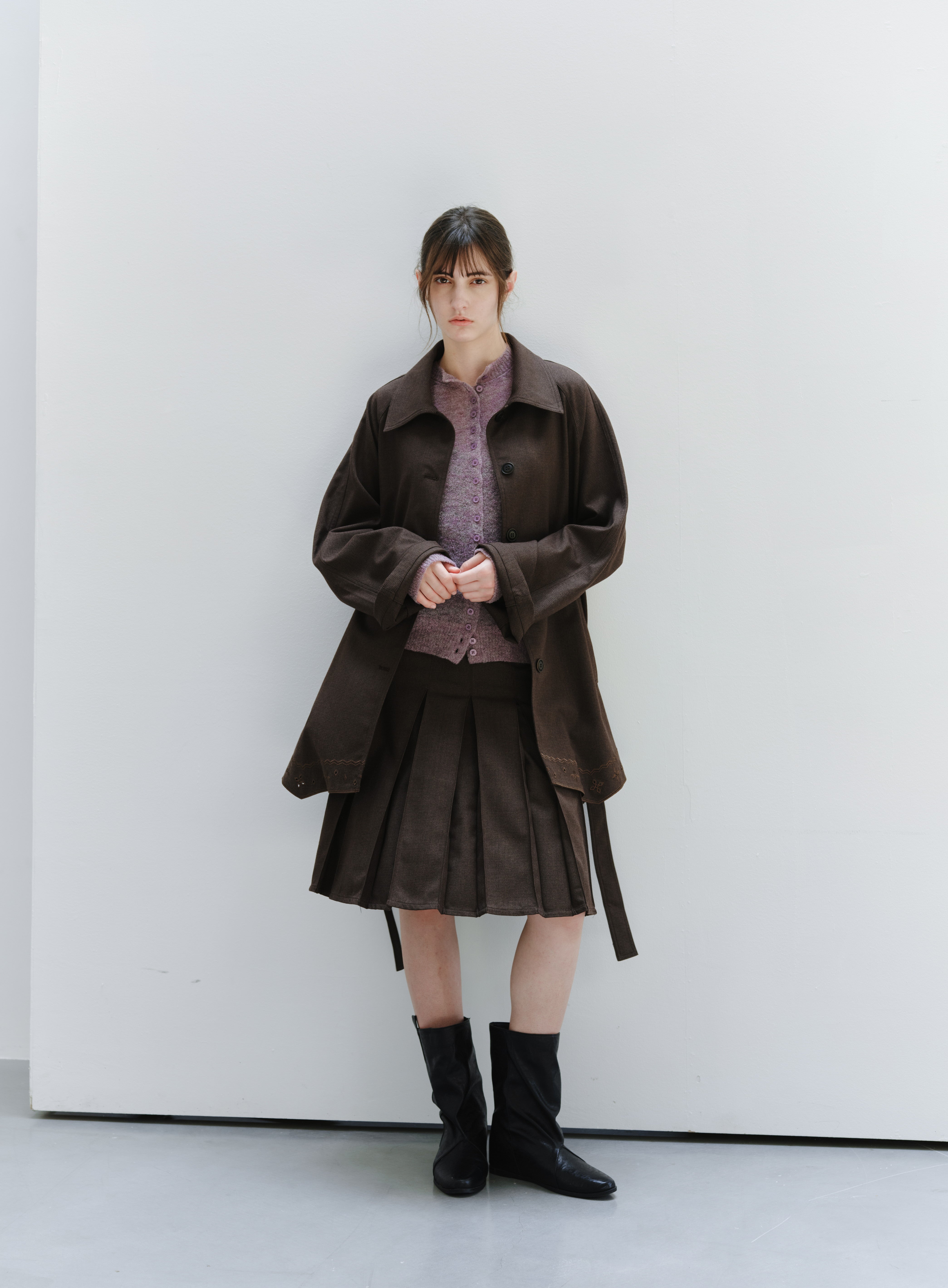 BACK LEATHER PLEATED SKIRT