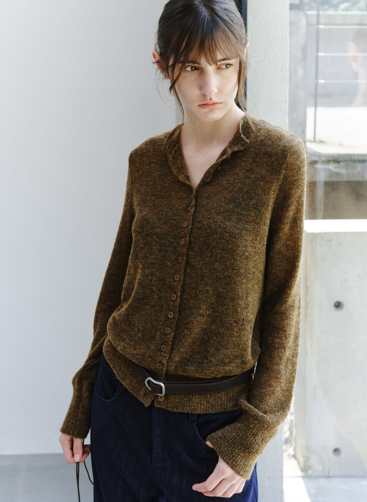MULTI BUTTON COLOR SWEATER