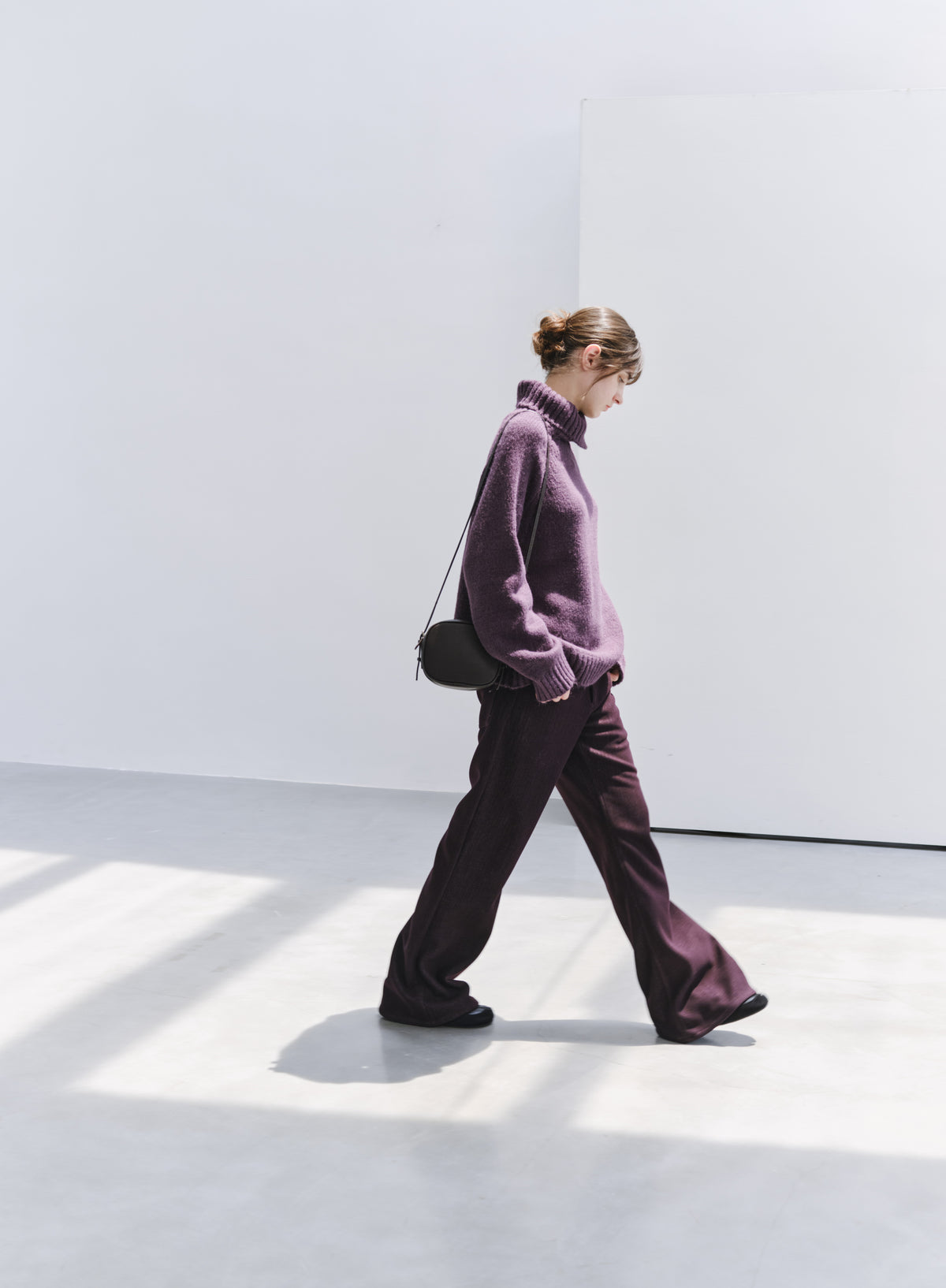 FLARE FIT COLOR PANTS