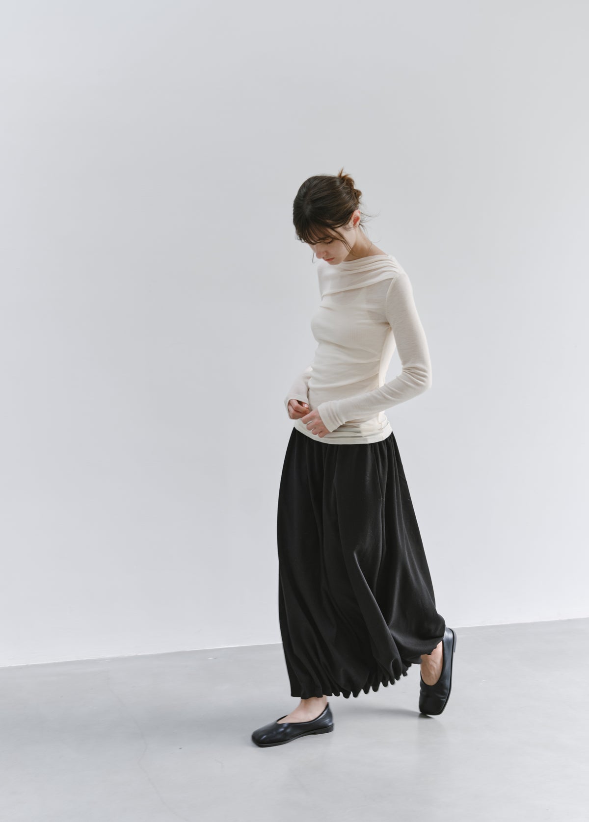 GATHER HEM DRAPE SKIRT