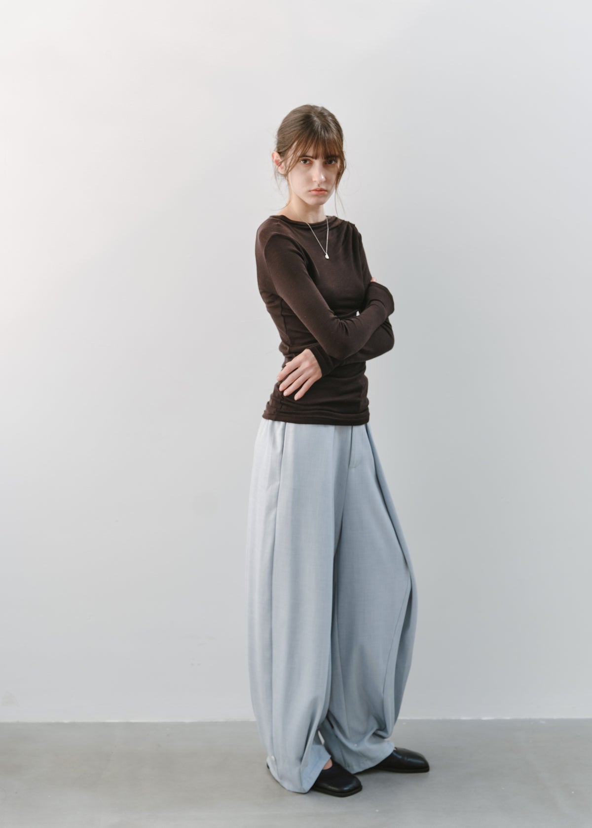 TUCK HEM DRAPE SLACKS