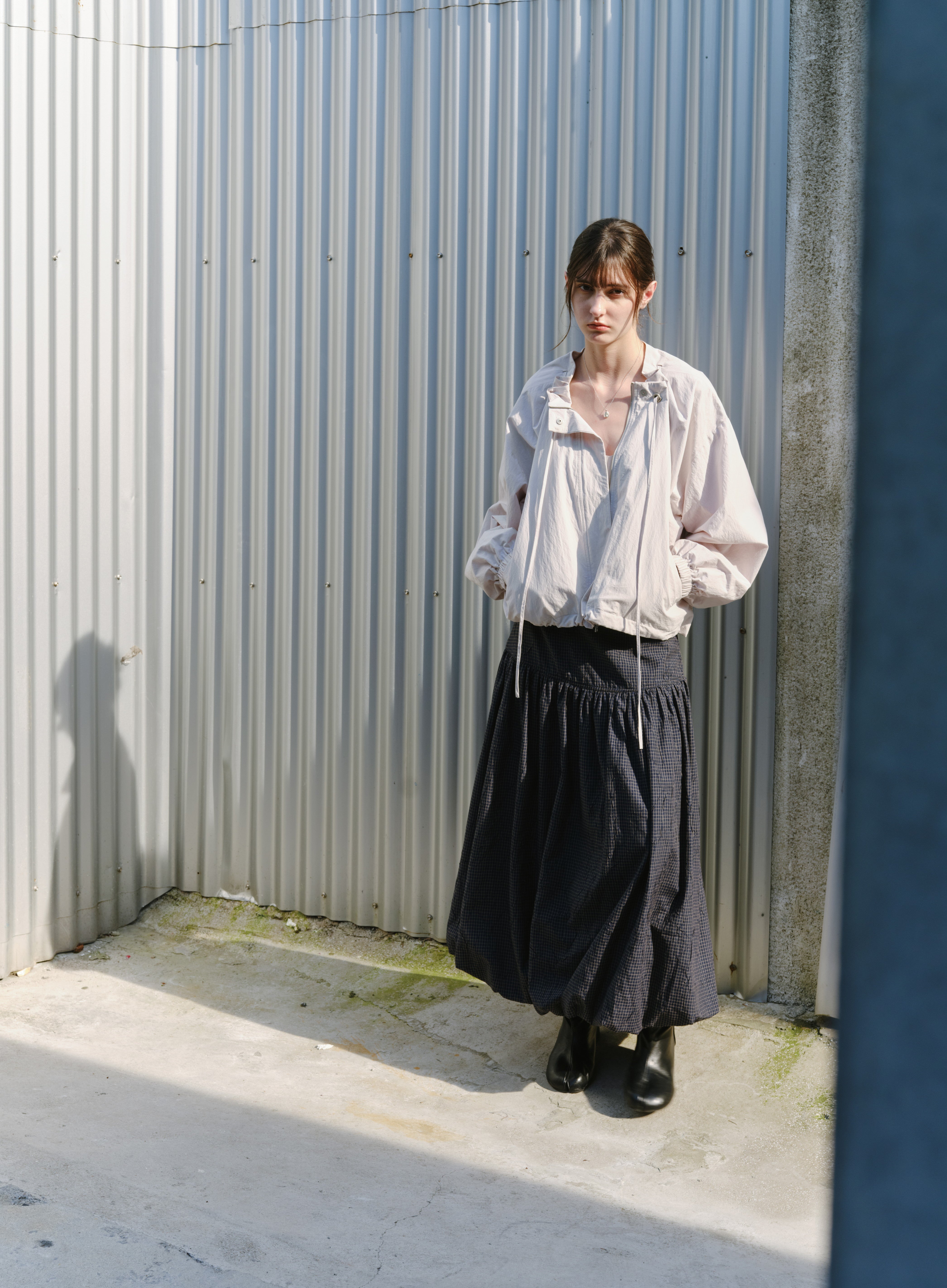 GATHER NECK SHORT BLOUSON