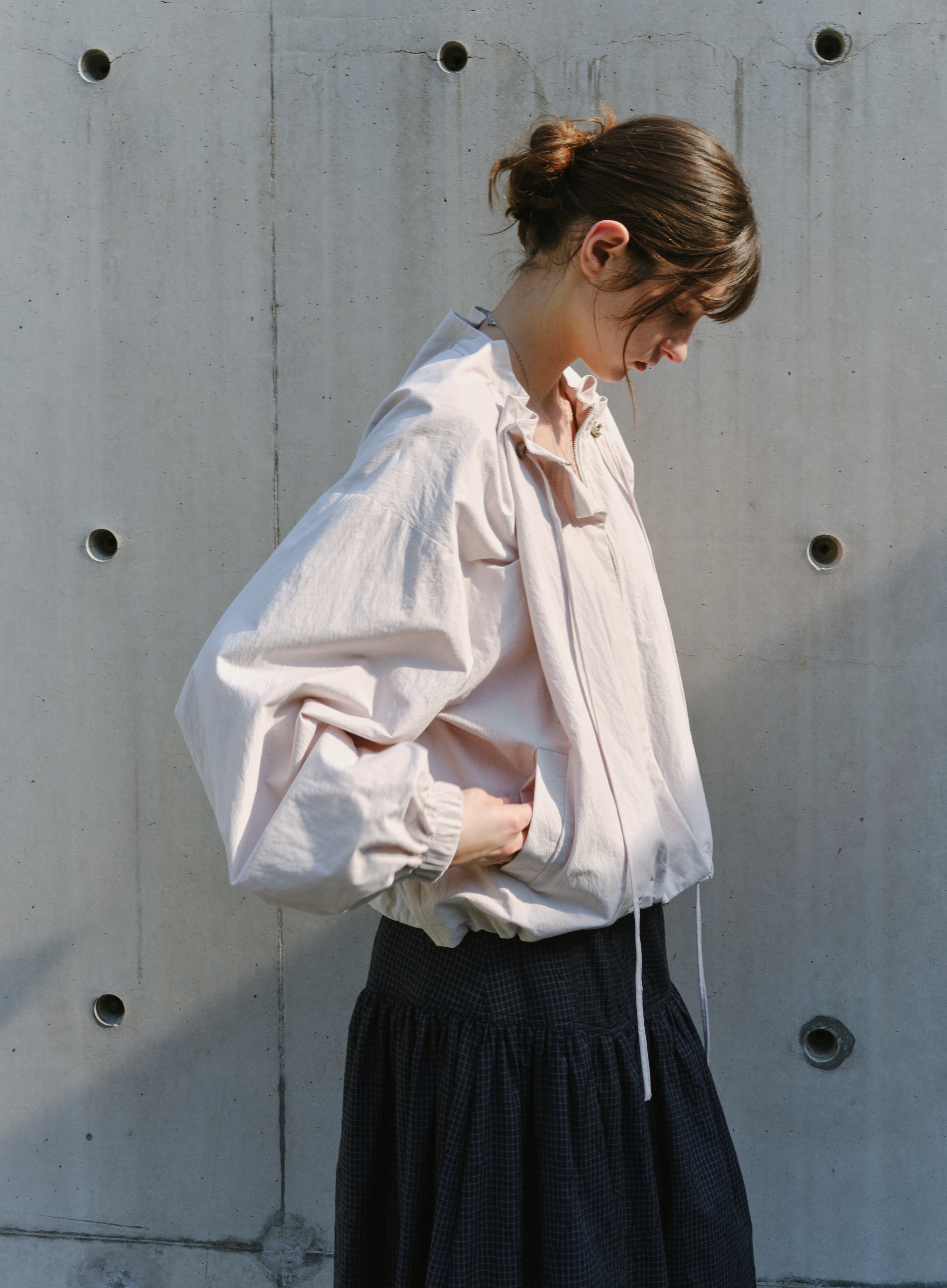 GATHER NECK SHORT BLOUSON
