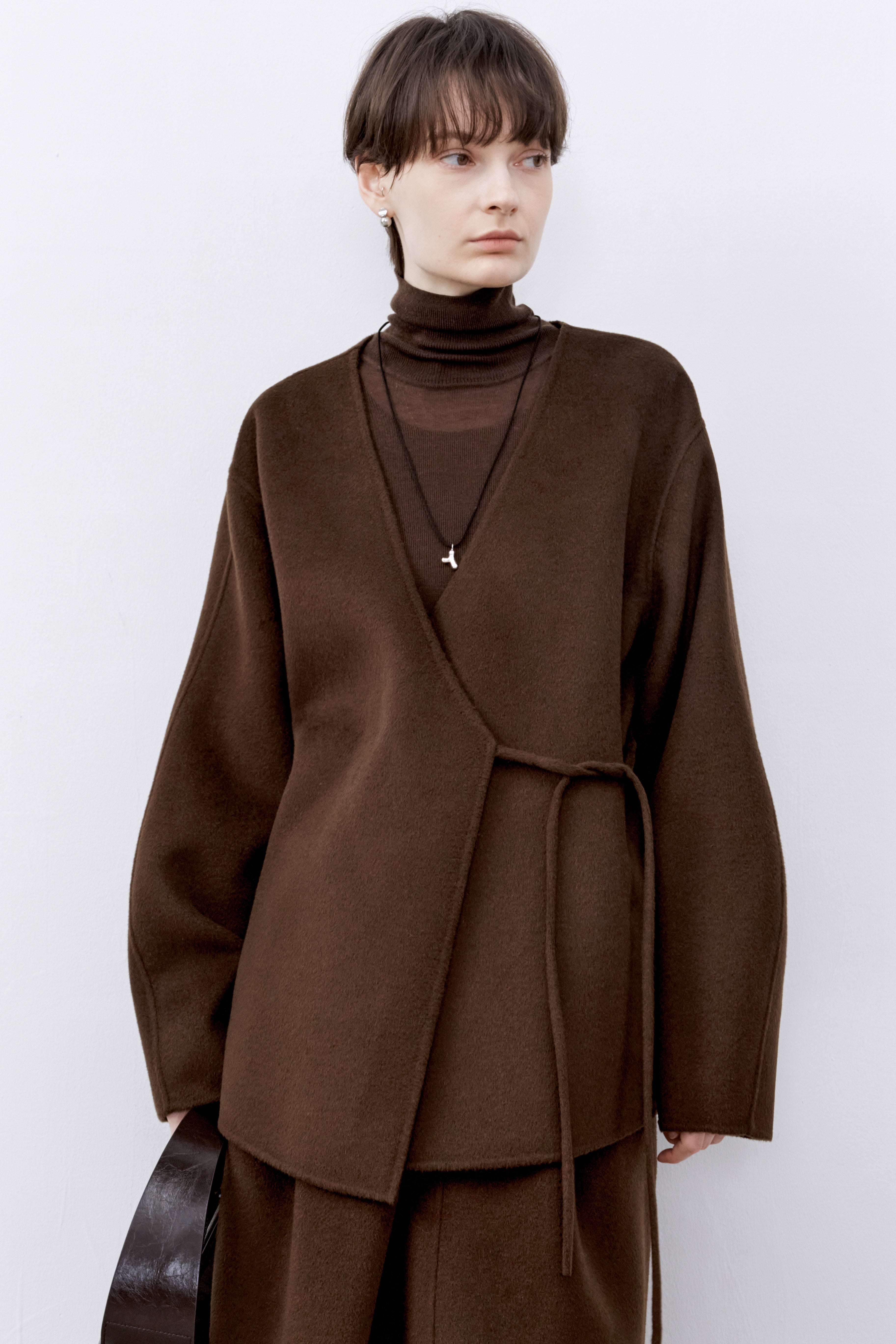 LAYERED PLACKET WOOL COAT