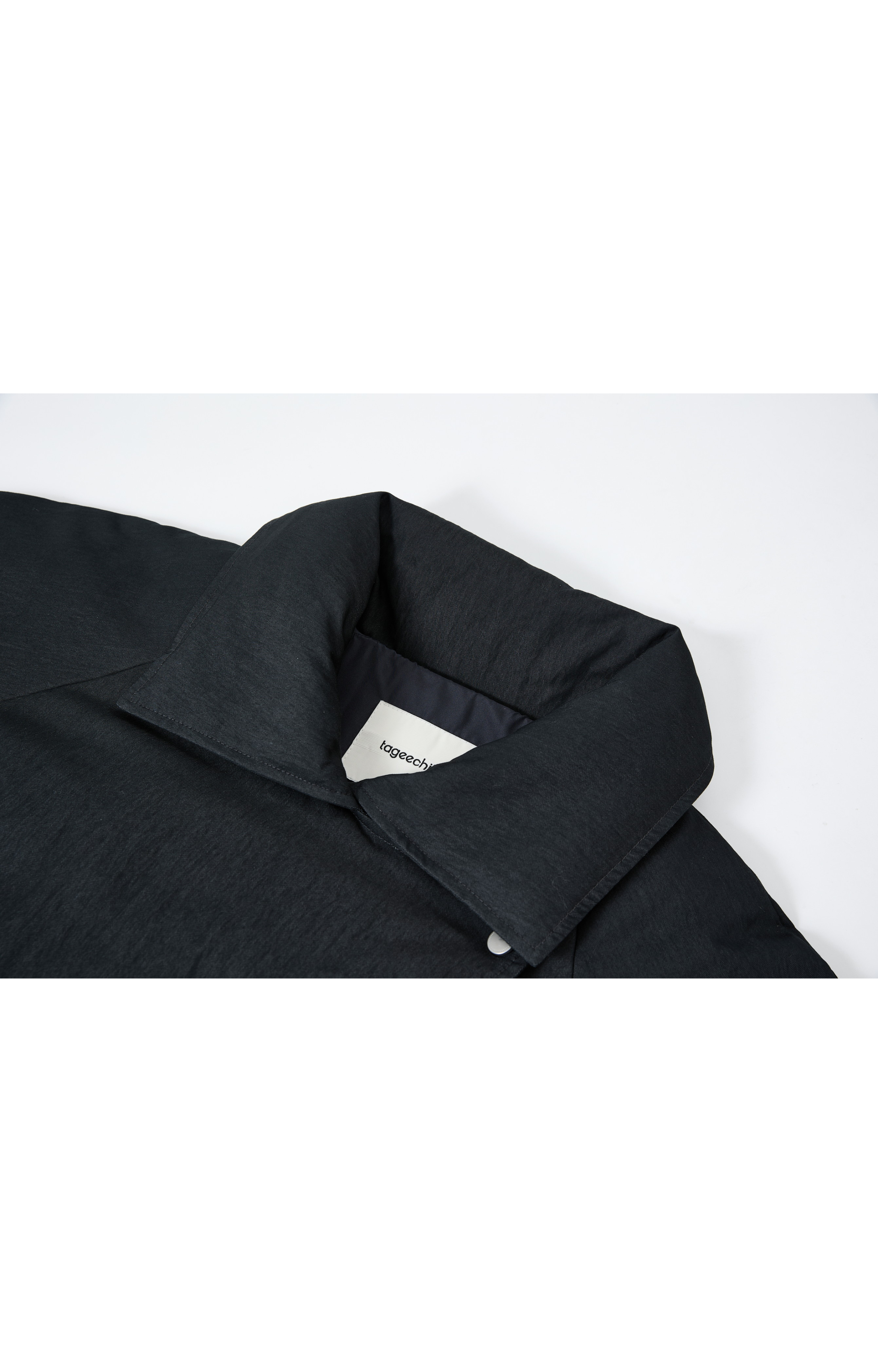 EDGE COLOR LAPEL DOWN / 엣지 컬러 라펠 다운