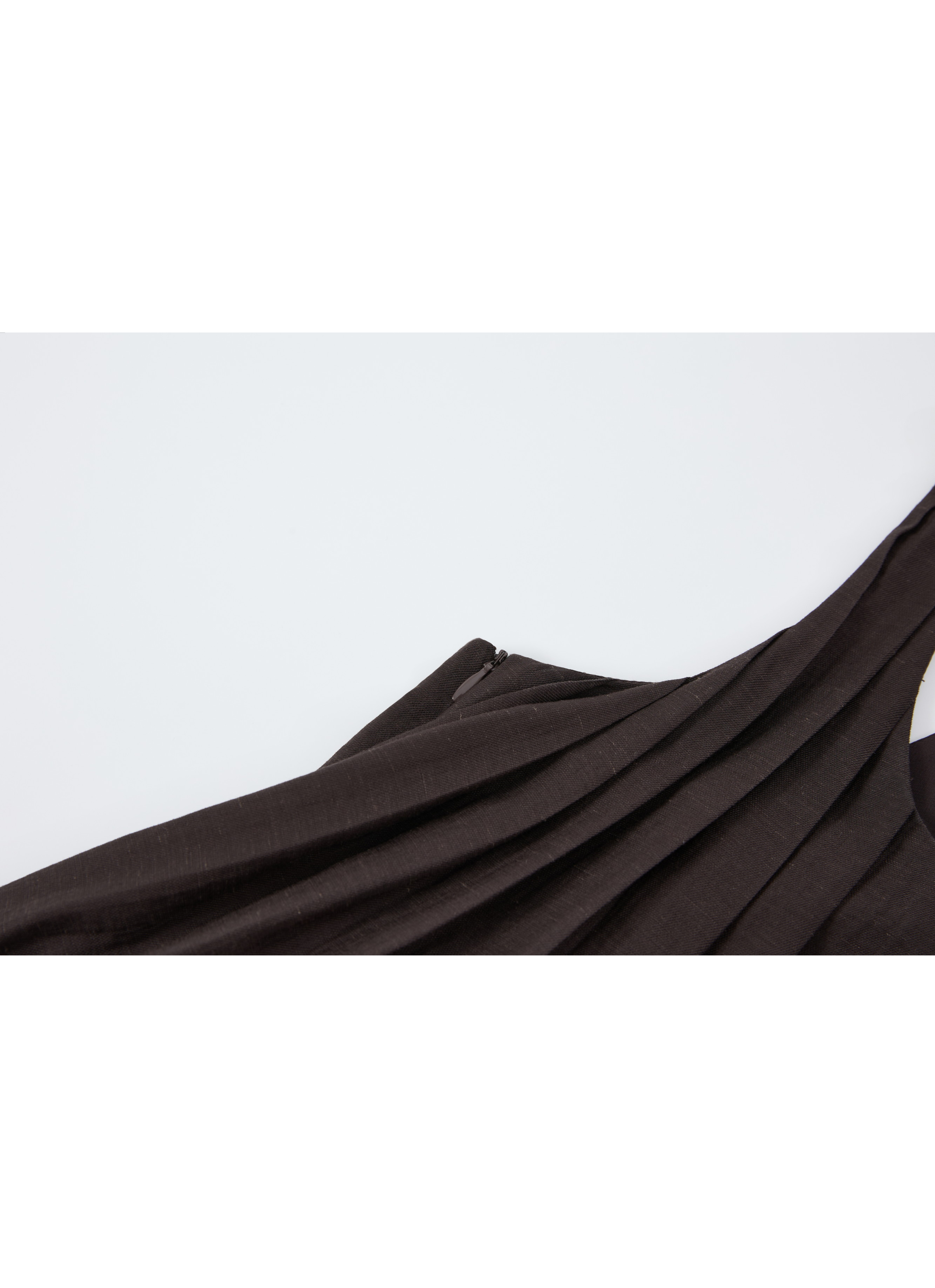 SOFT PLEAT HALTER DRESS