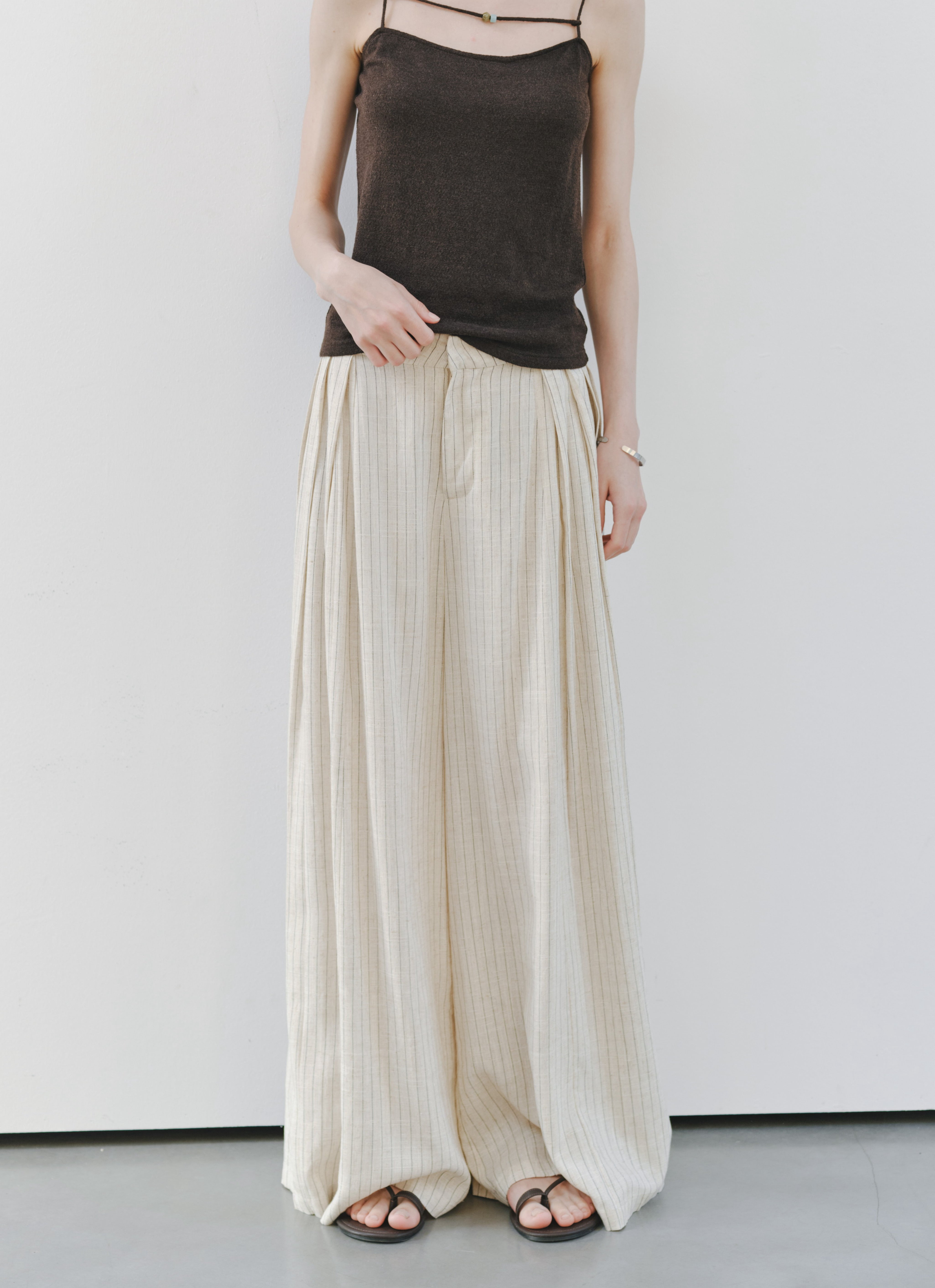 SIDE PLEAT STRIPE PANTS