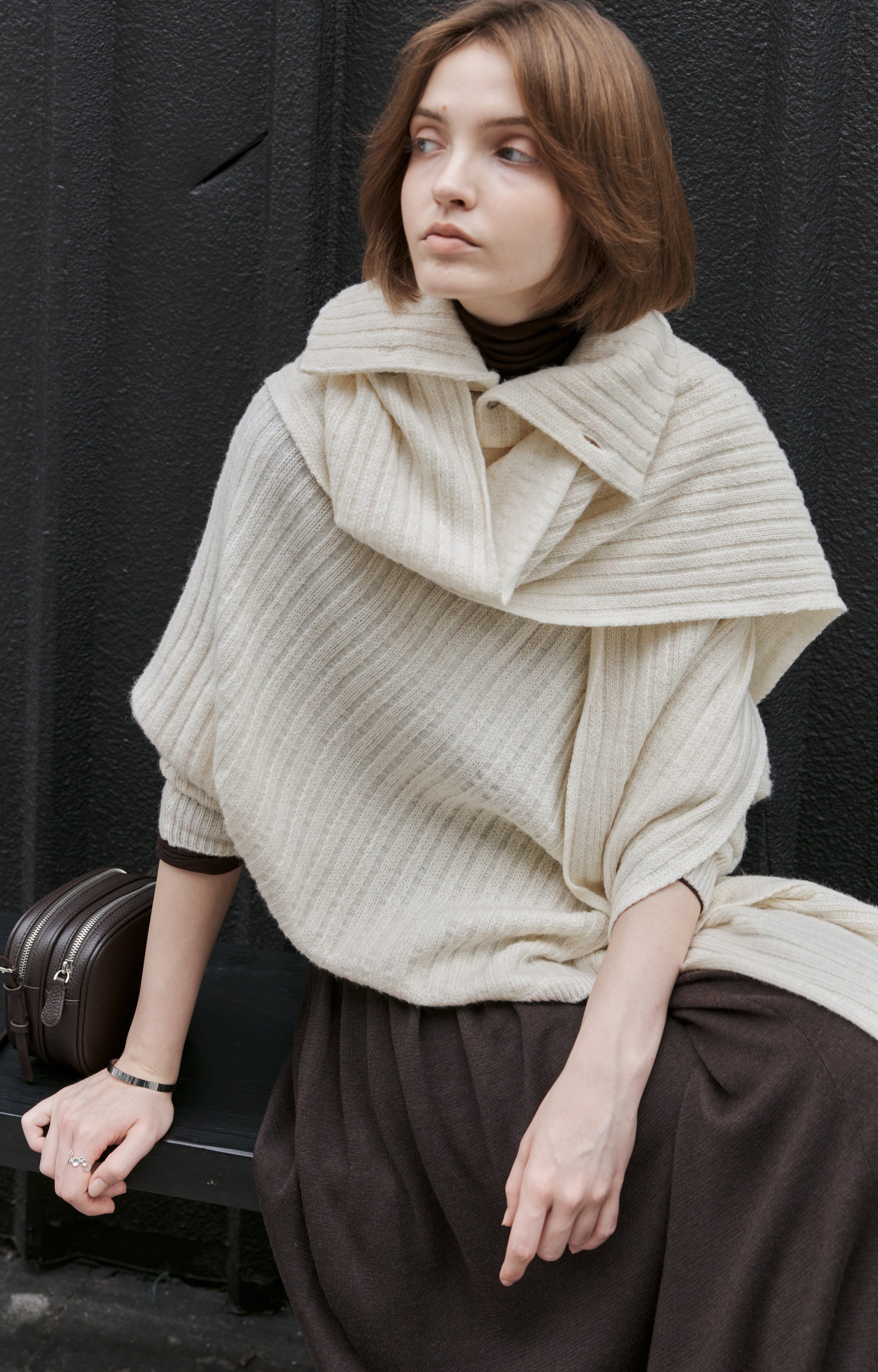 ASYMMETRIC TURTLE KNIT SCARF / アシンメトリータートルニットスカーフ