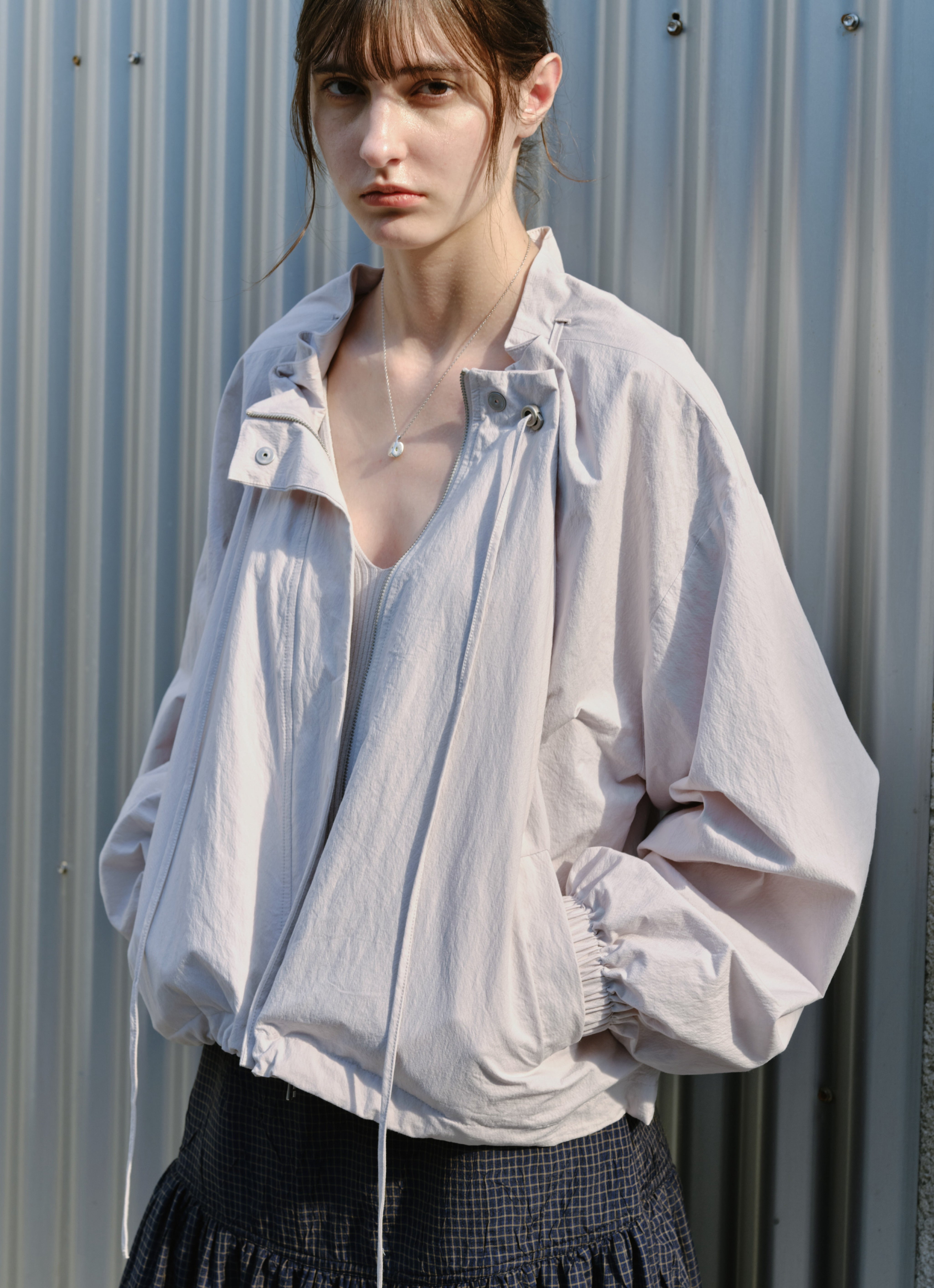 GATHER NECK SHORT BLOUSON