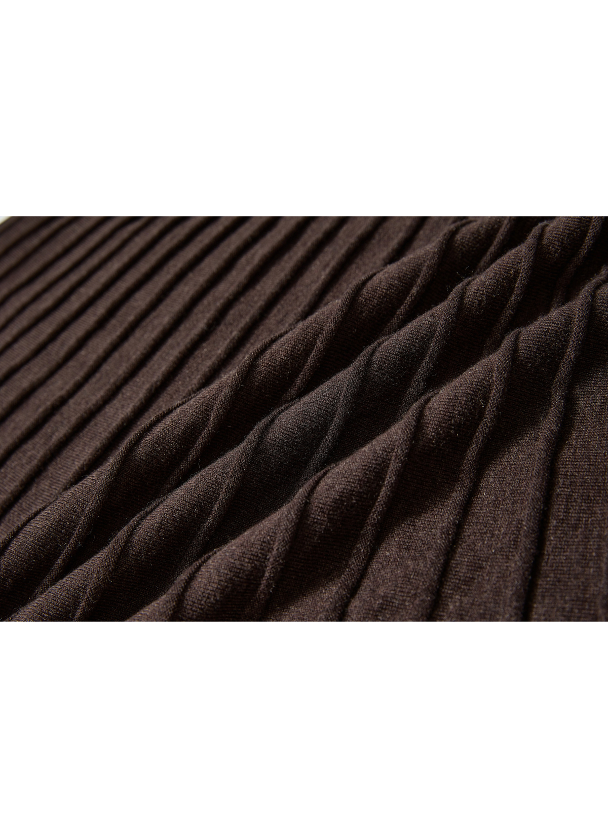 DRAPE PLEATED KNIT SKIRT