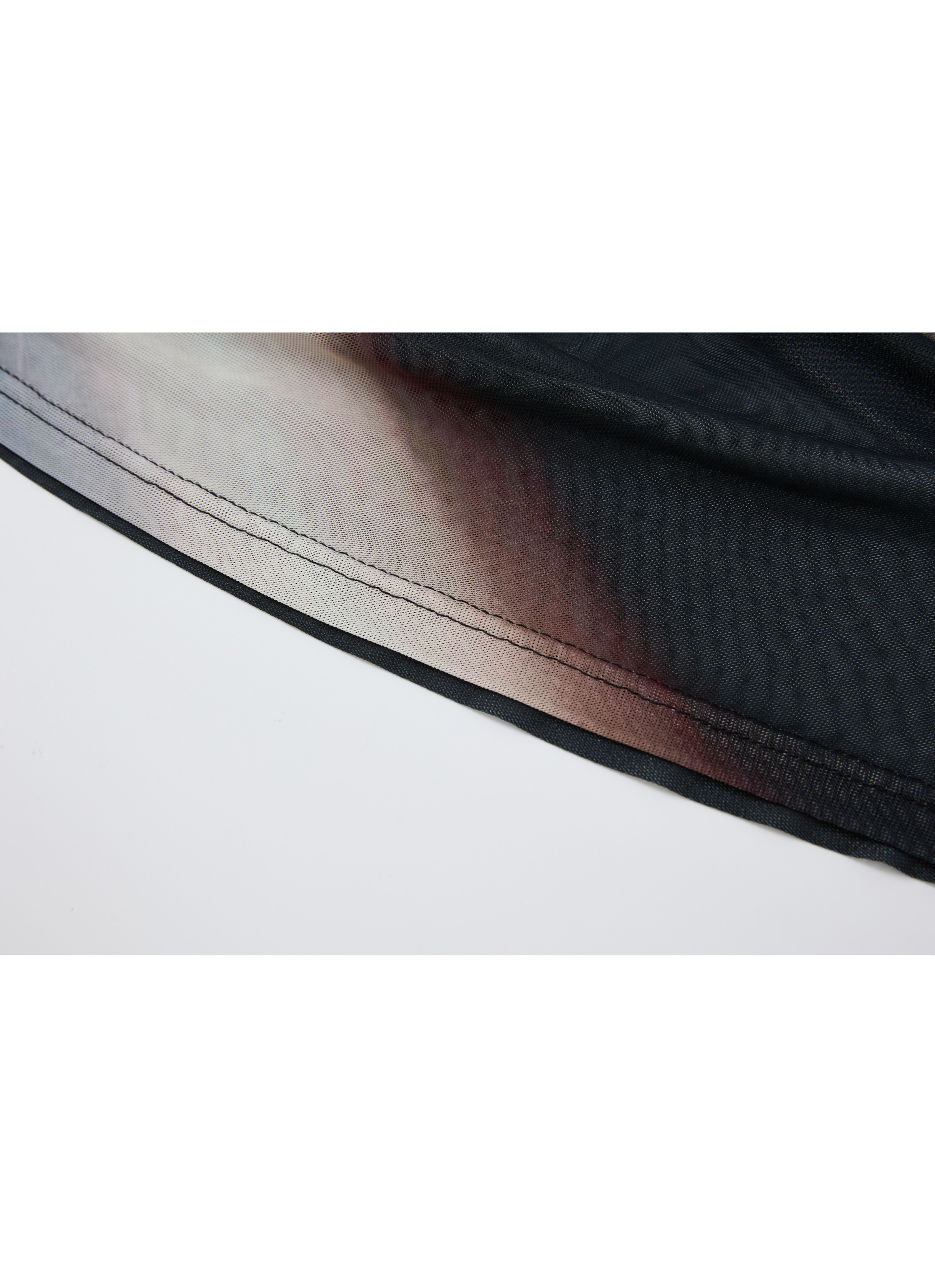 LIGHT SHADOW MESH TOP