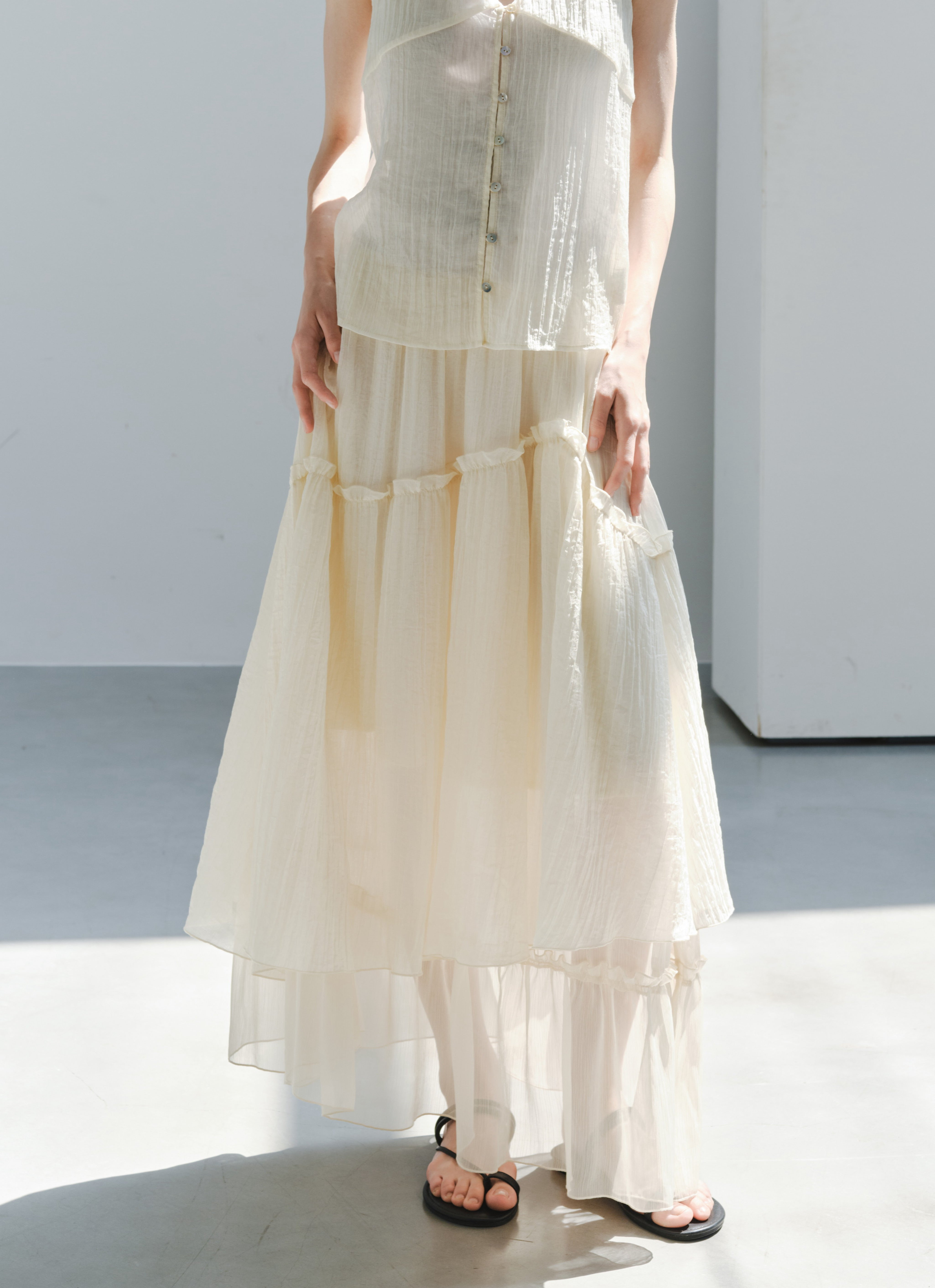 SHEER FRILL TIERED SKIRT / シアーフリルティアードスカート